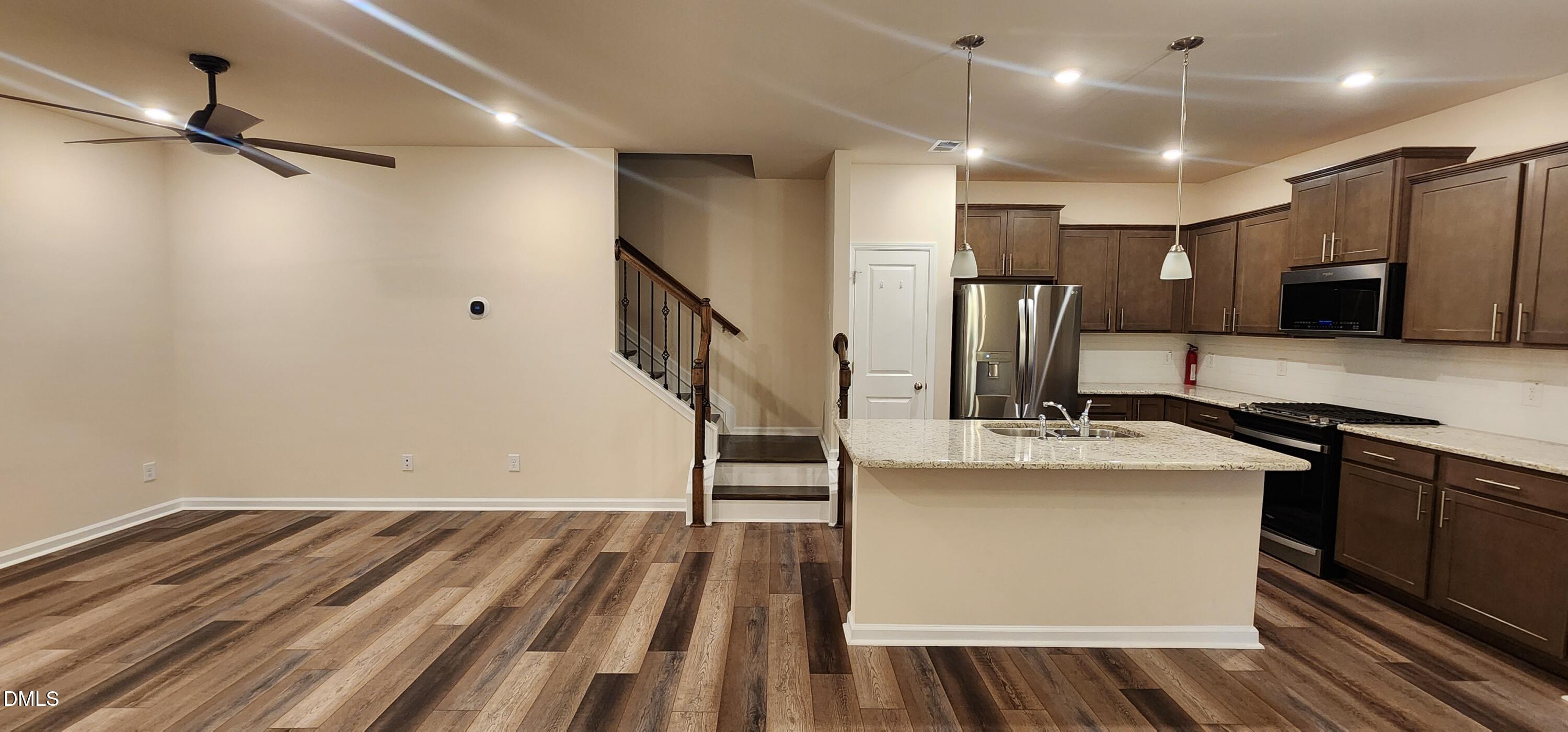 1504 Glacier Drive Property Photo 6