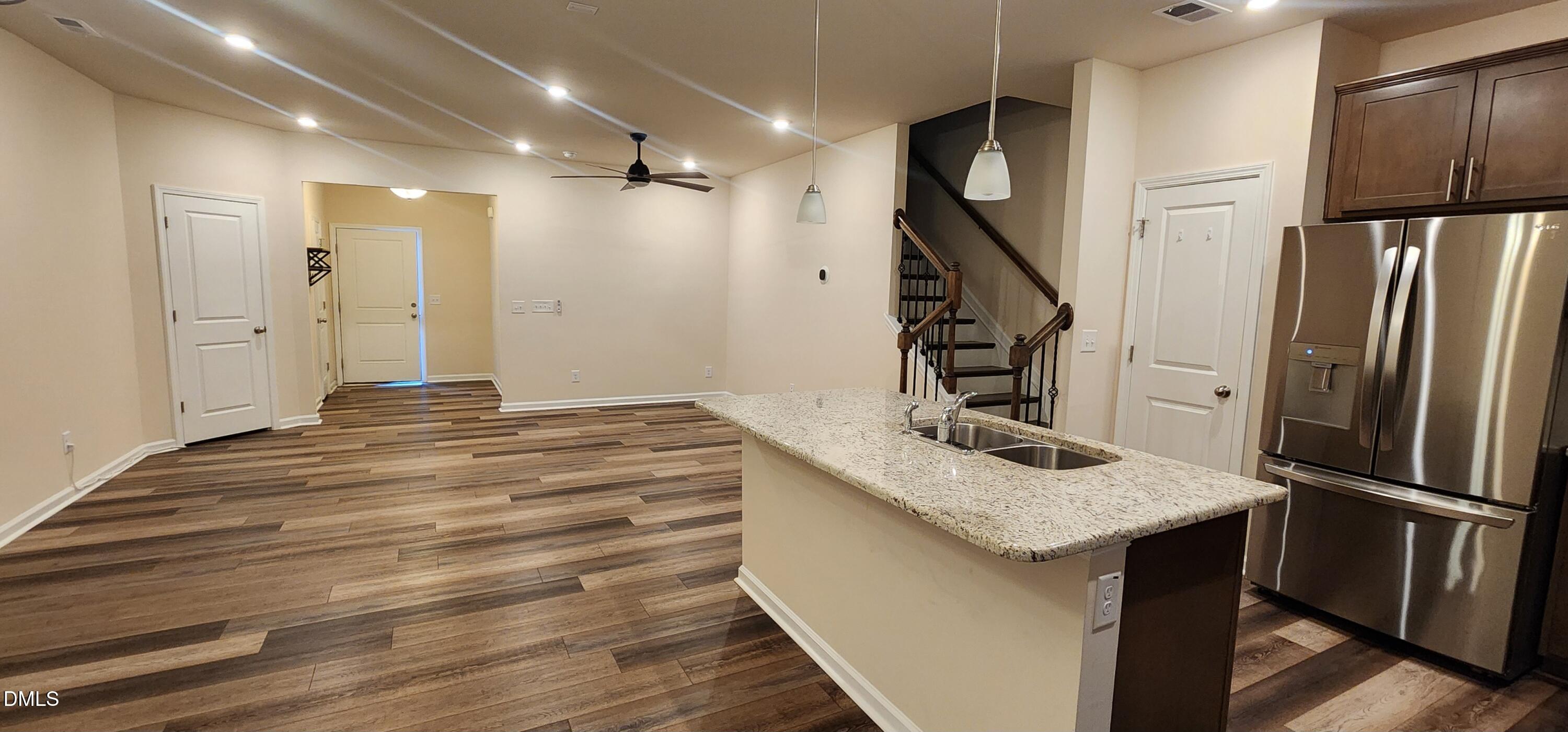 1504 Glacier Drive Property Photo 7