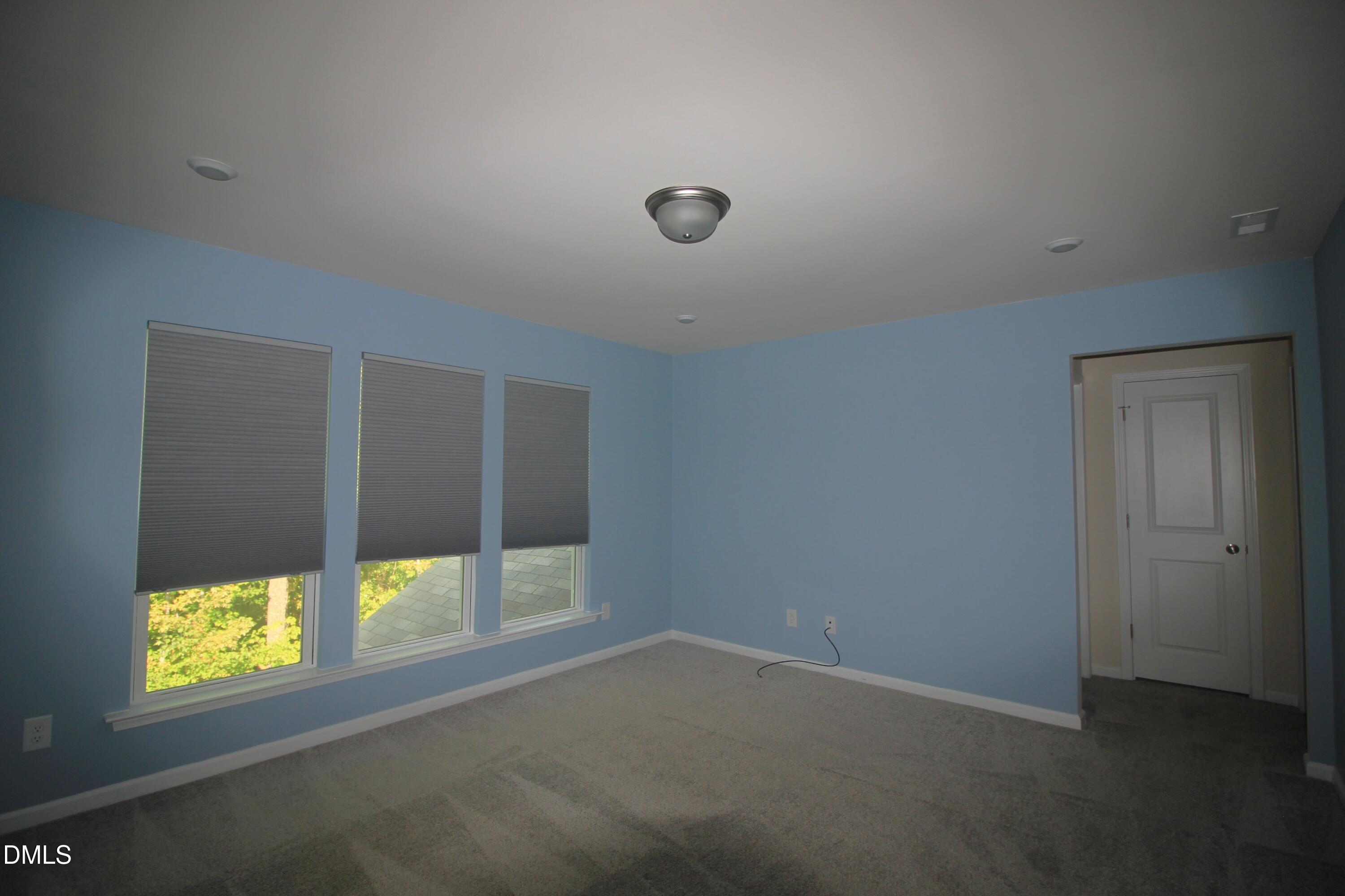 1504 Glacier Drive Property Photo 9