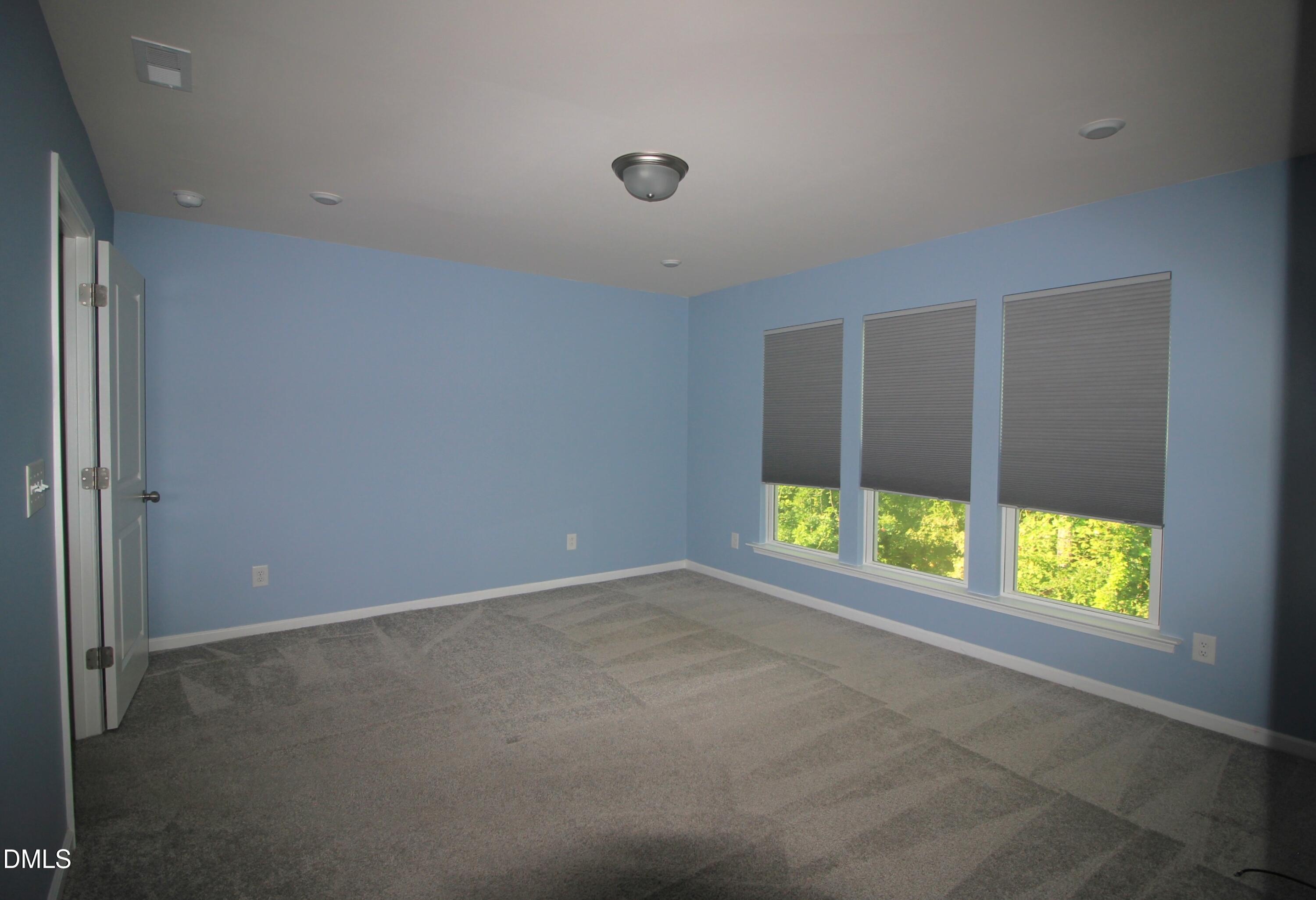 1504 Glacier Drive Property Photo 10