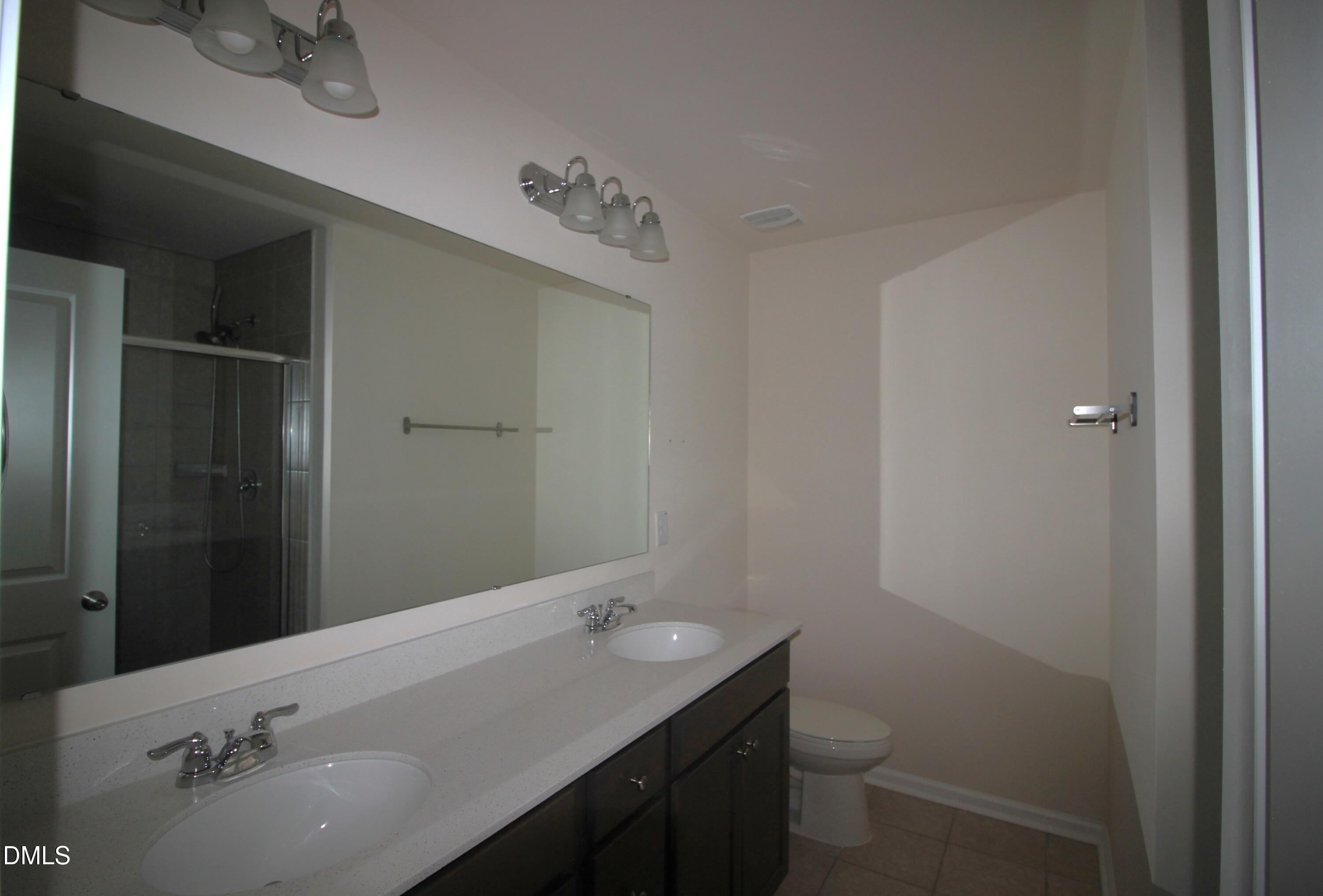 1504 Glacier Drive Property Photo 11