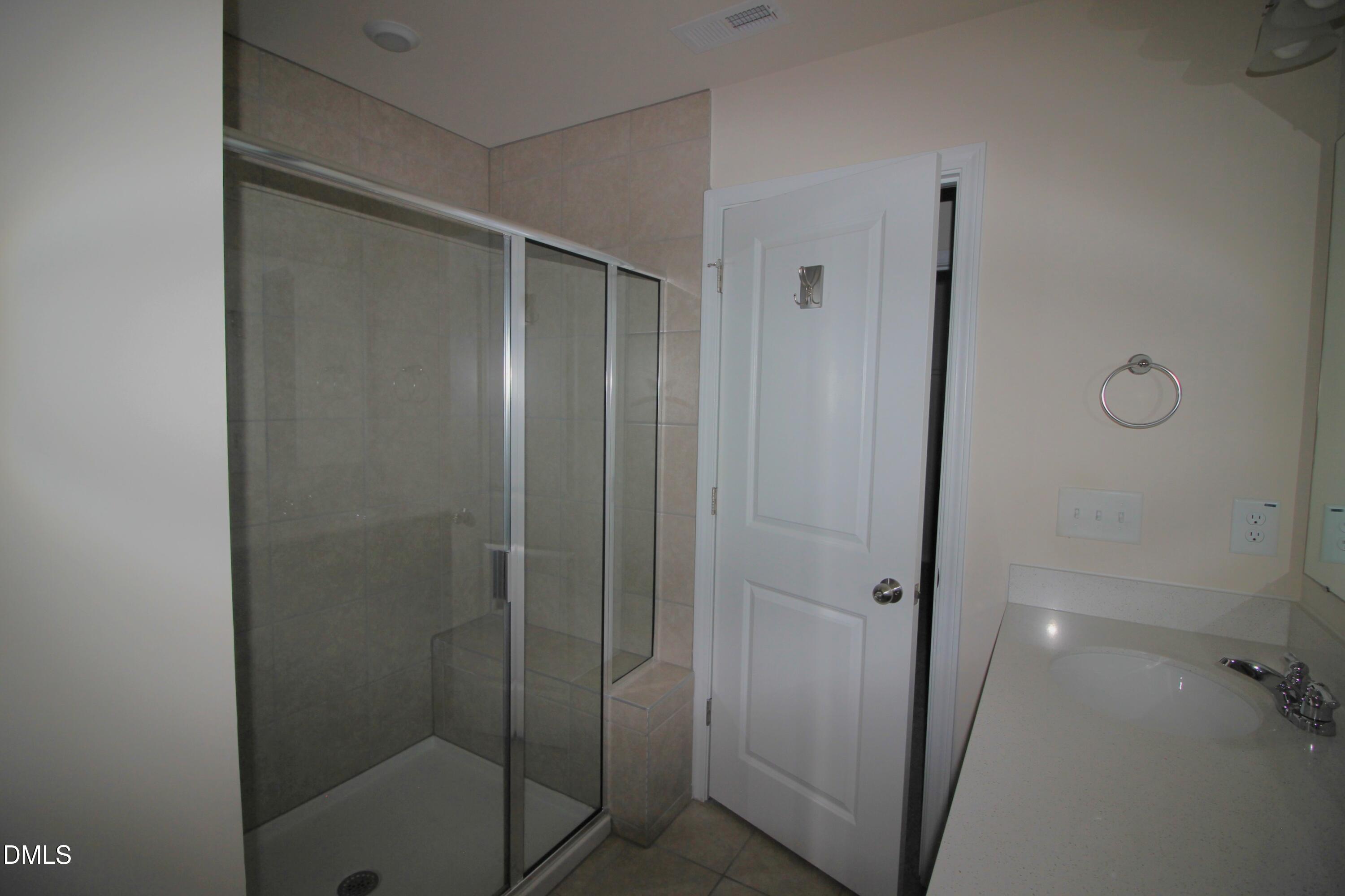 1504 Glacier Drive Property Photo 12
