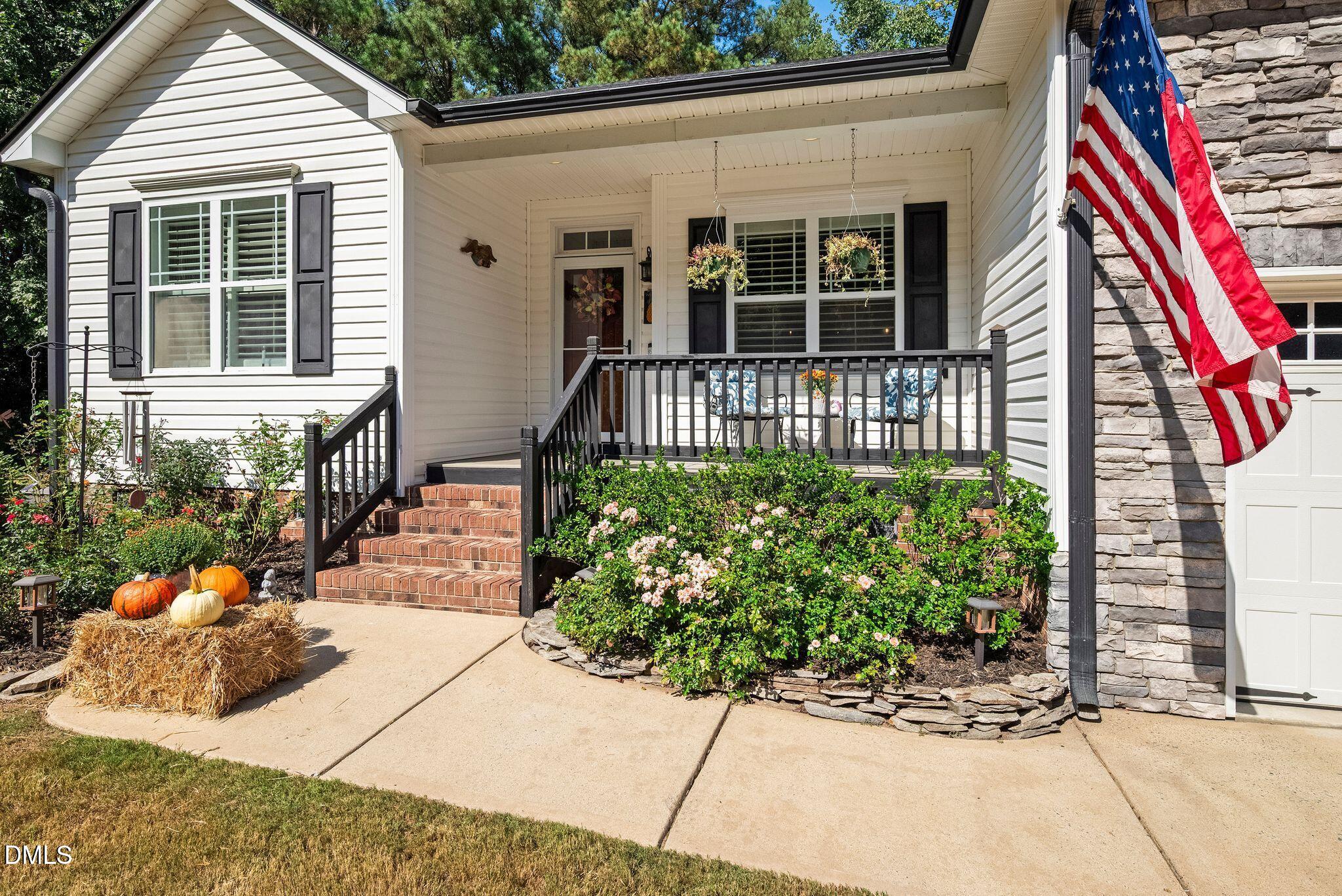 105 Abundant Avenue Property Photo 3