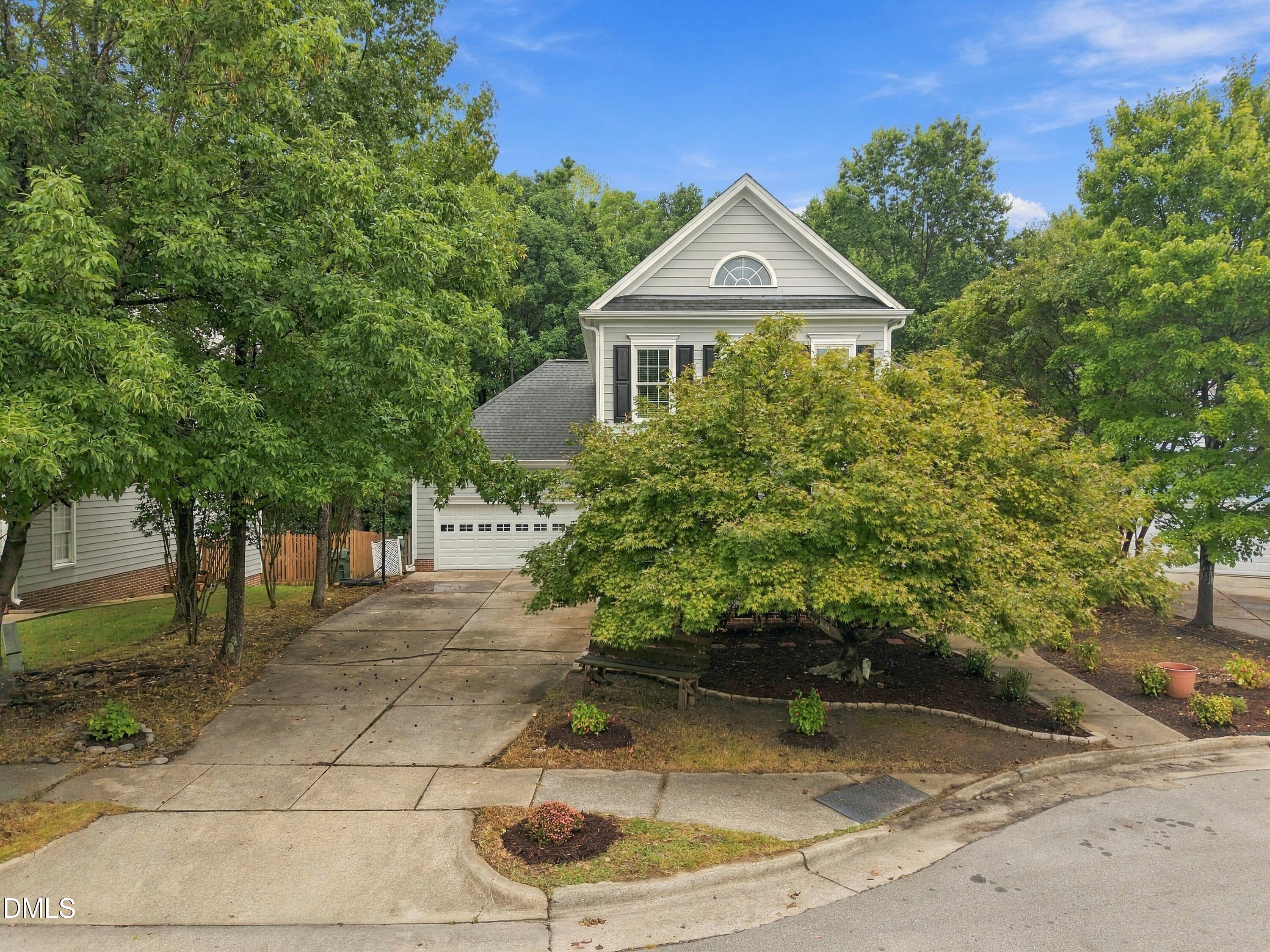 207 Magnolia Bloom Court Property Photo 4