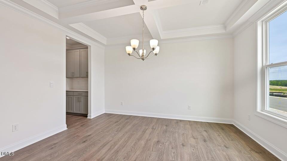 2325 Turpentine Drive Property Photo 4
