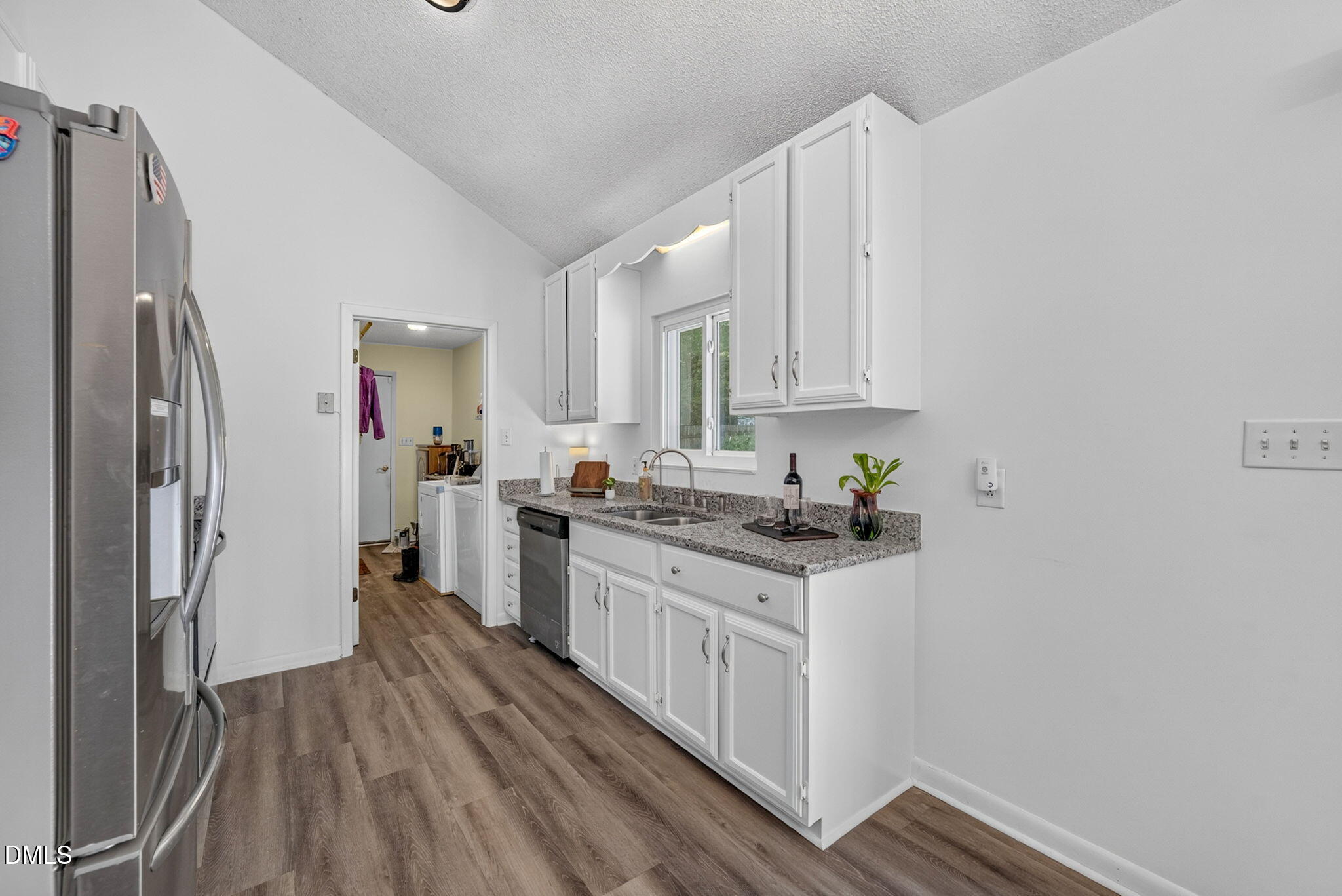 2013 Englewood Drive Property Photo 17