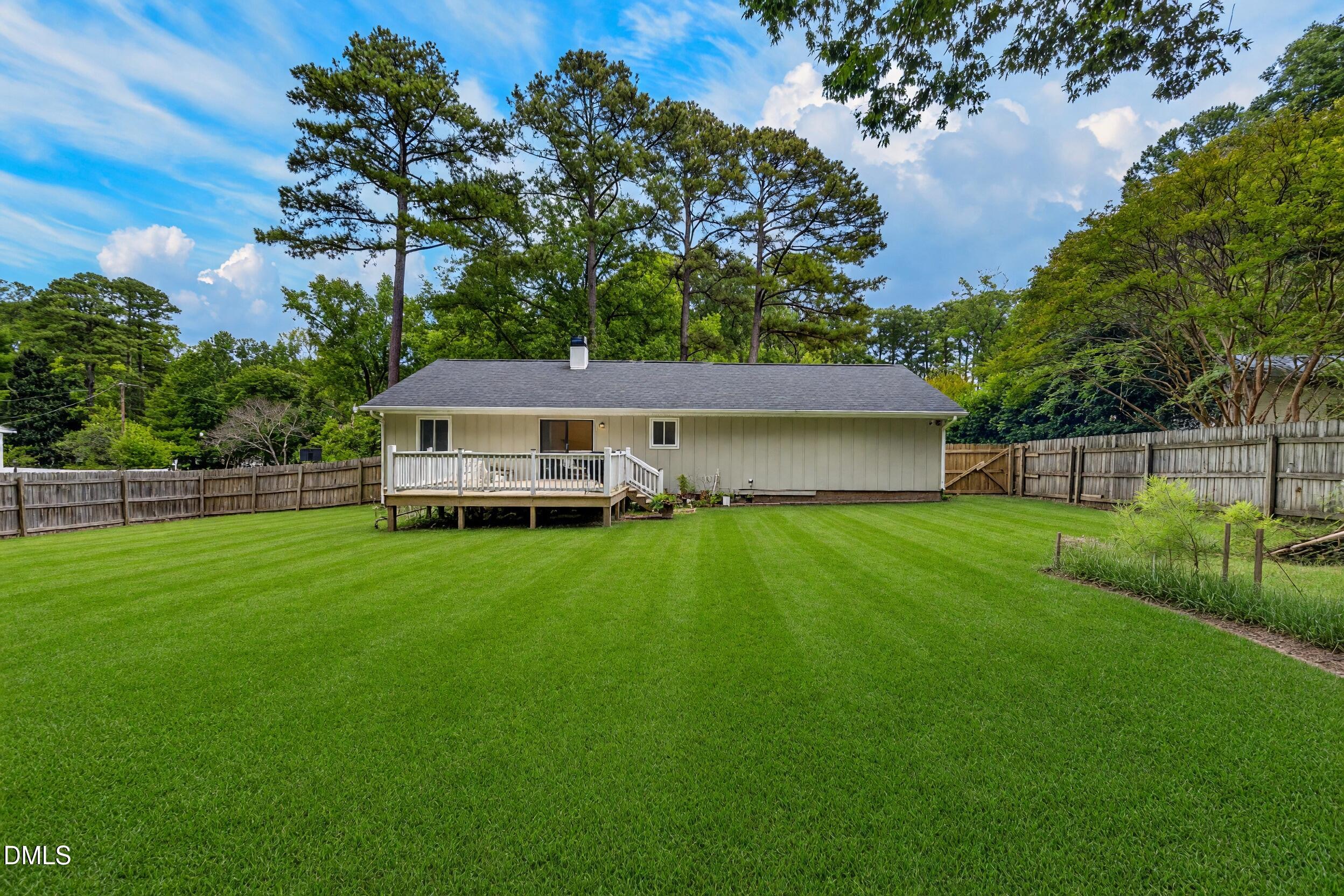 2013 Englewood Drive Property Photo 26