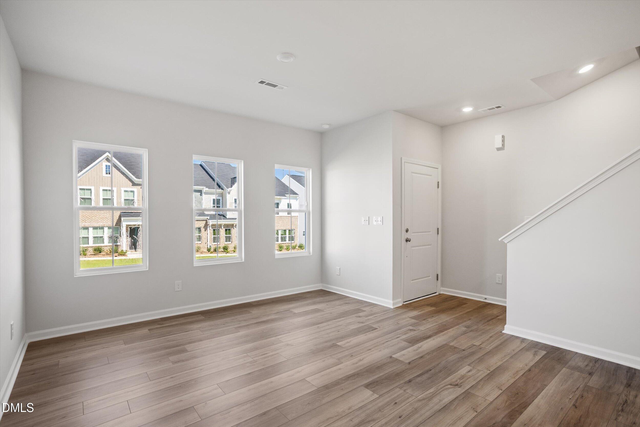 107 Wood Aster Way 302 Property Photo 6