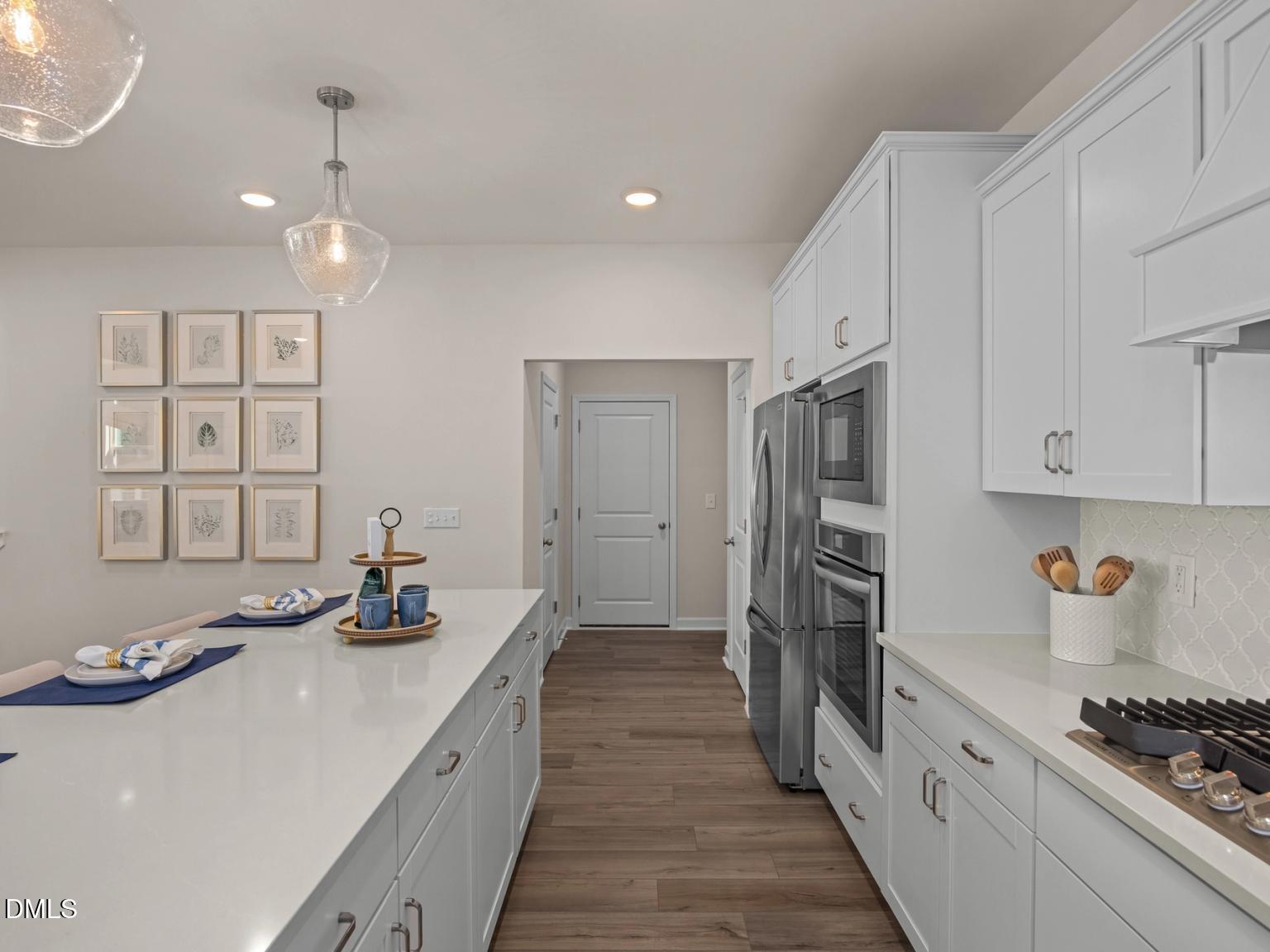 700 Dragonfly Pond Way Property Photo 15