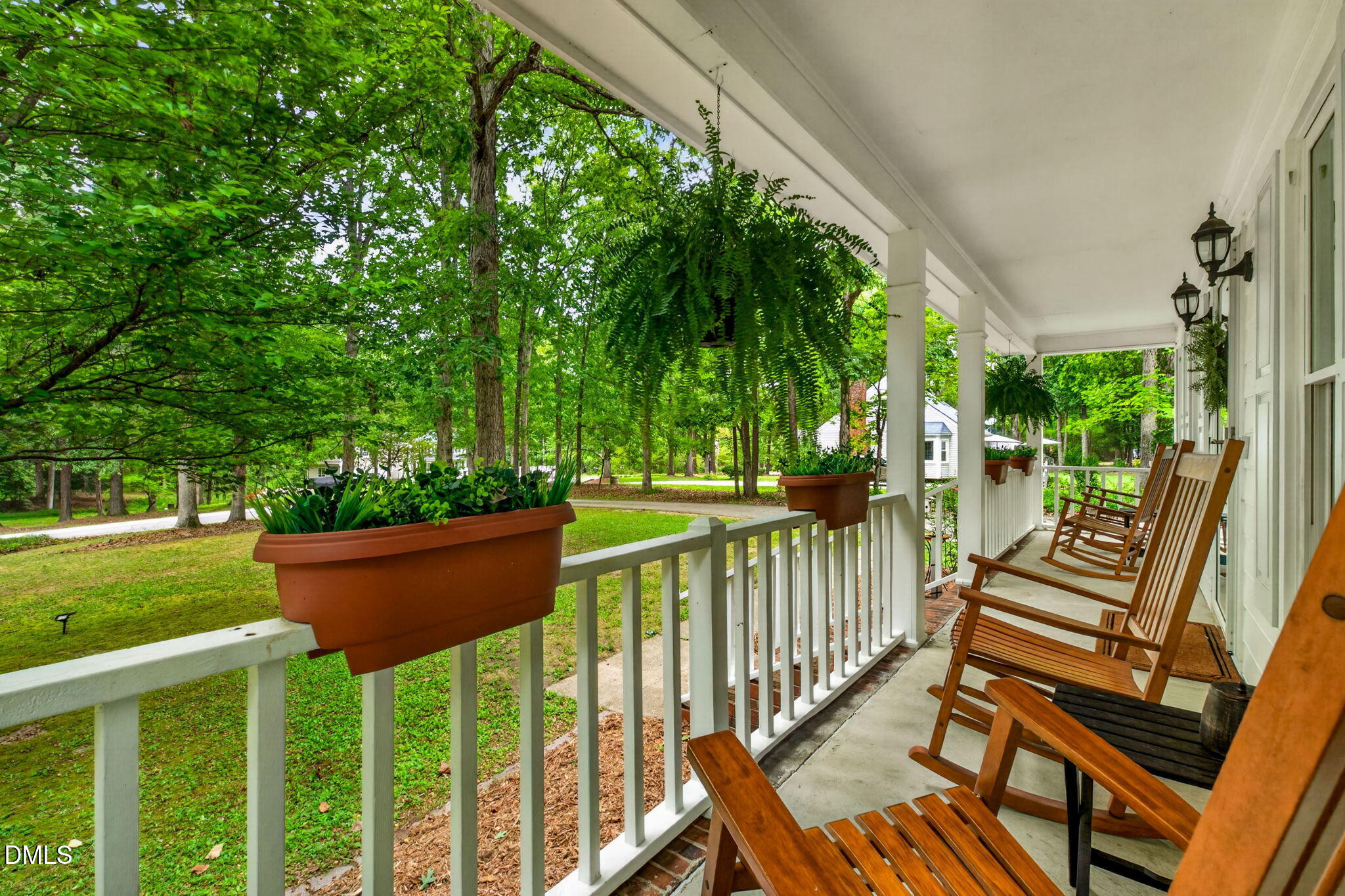 3124 Taylors Ridge Road Property Photo 7