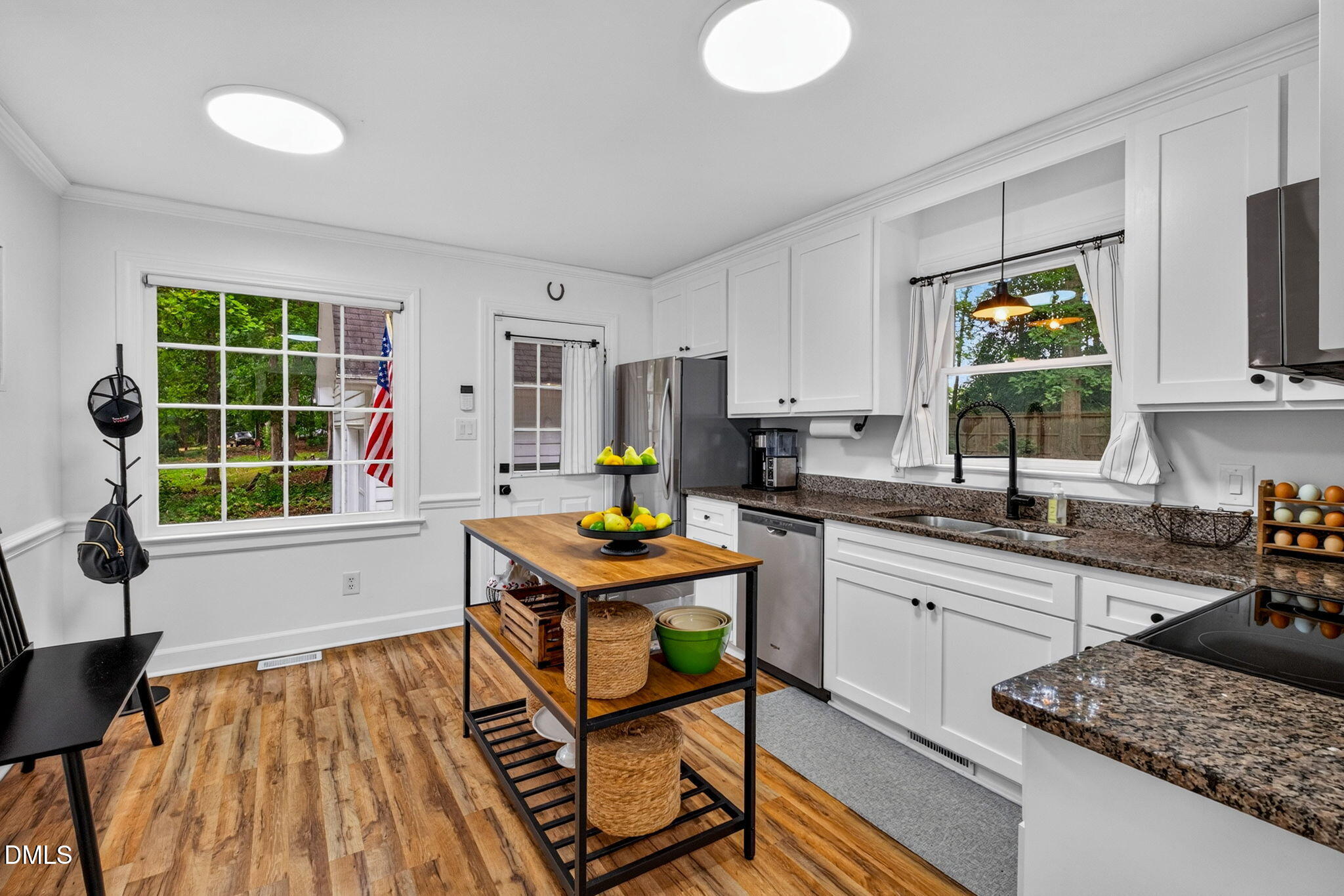 3124 Taylors Ridge Road Property Photo 14