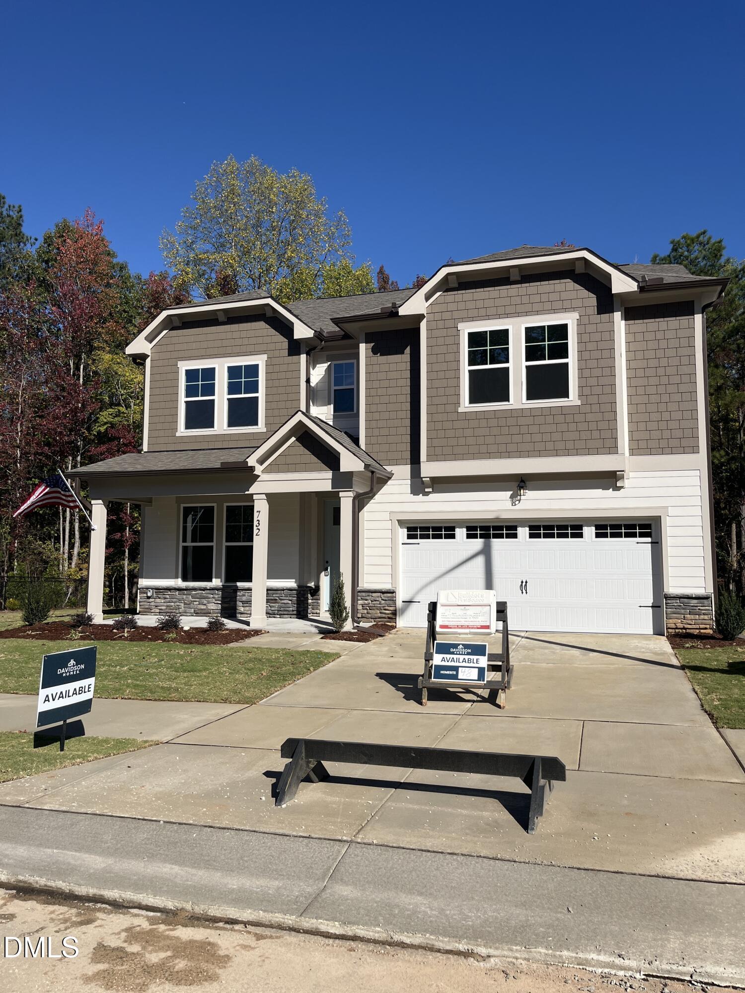 732 Dragonfly Pond Way Property Photo 2
