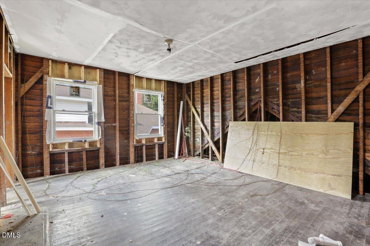 117 S Georgia Avenue Property Photo 8