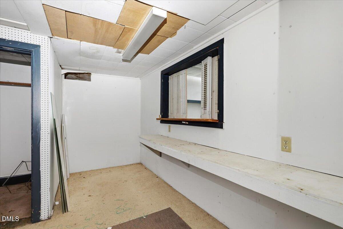 208 E Main Street Property Photo 22
