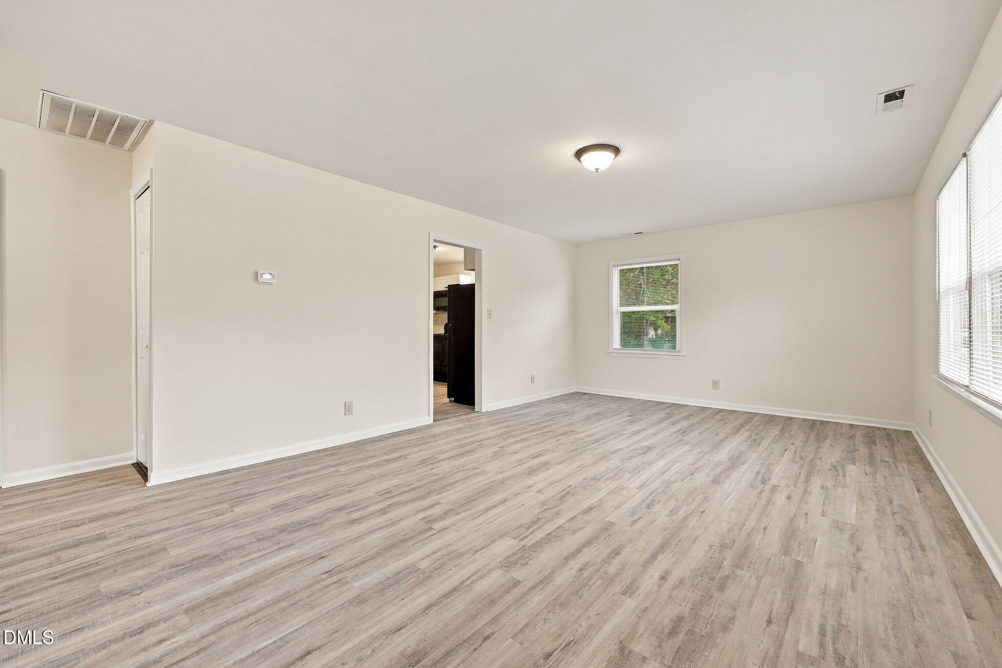 307 Elaine Street Property Photo 4