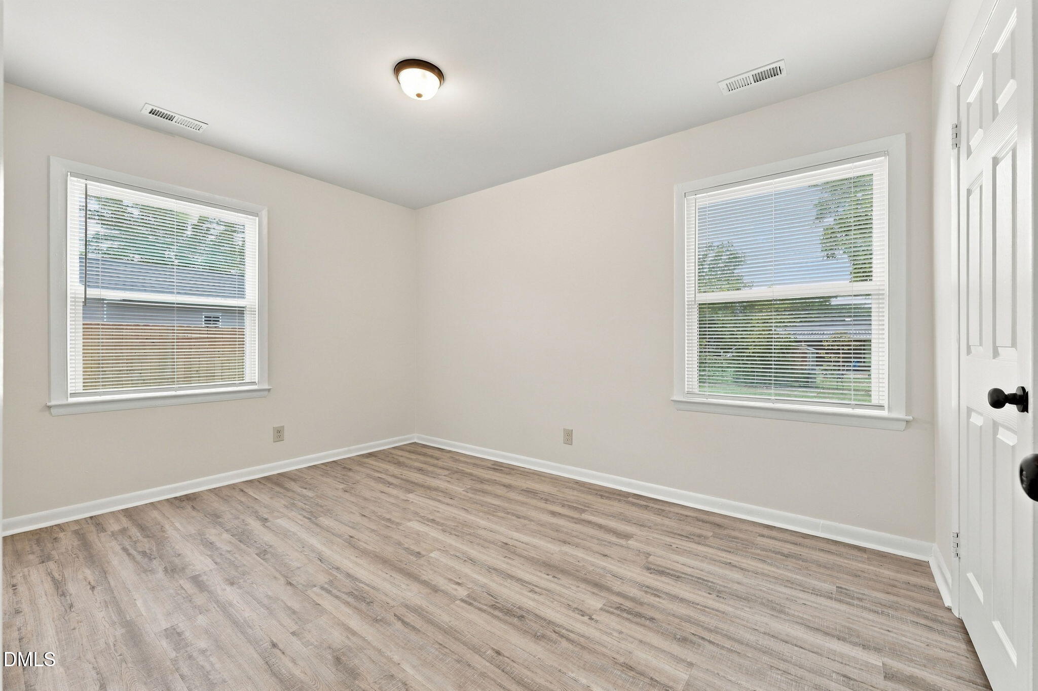 307 Elaine Street Property Photo 10