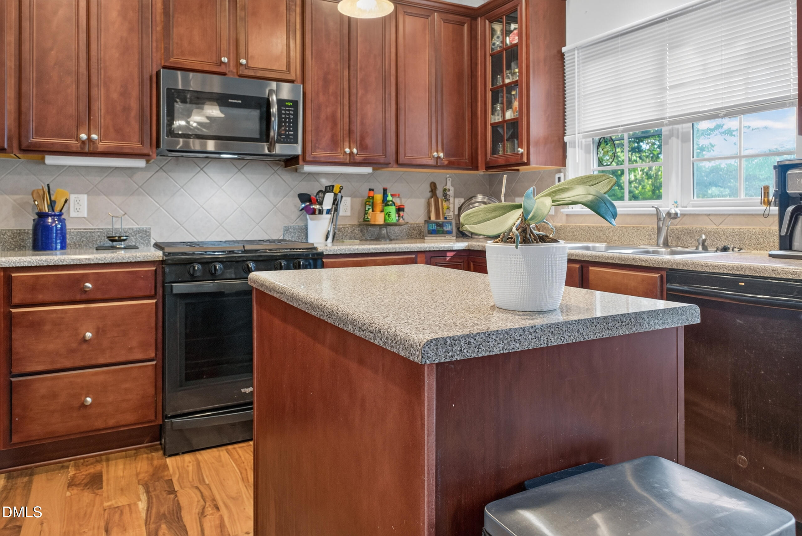 6108 Tiffield Way Property Photo 14
