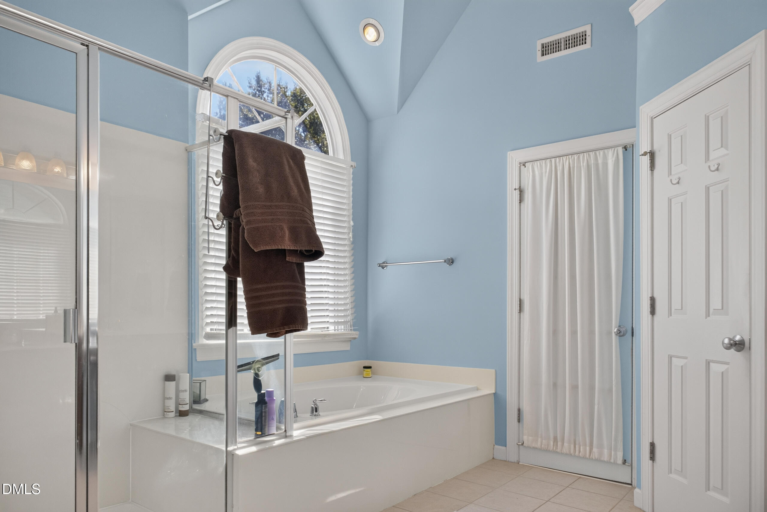 6108 Tiffield Way Property Photo 31