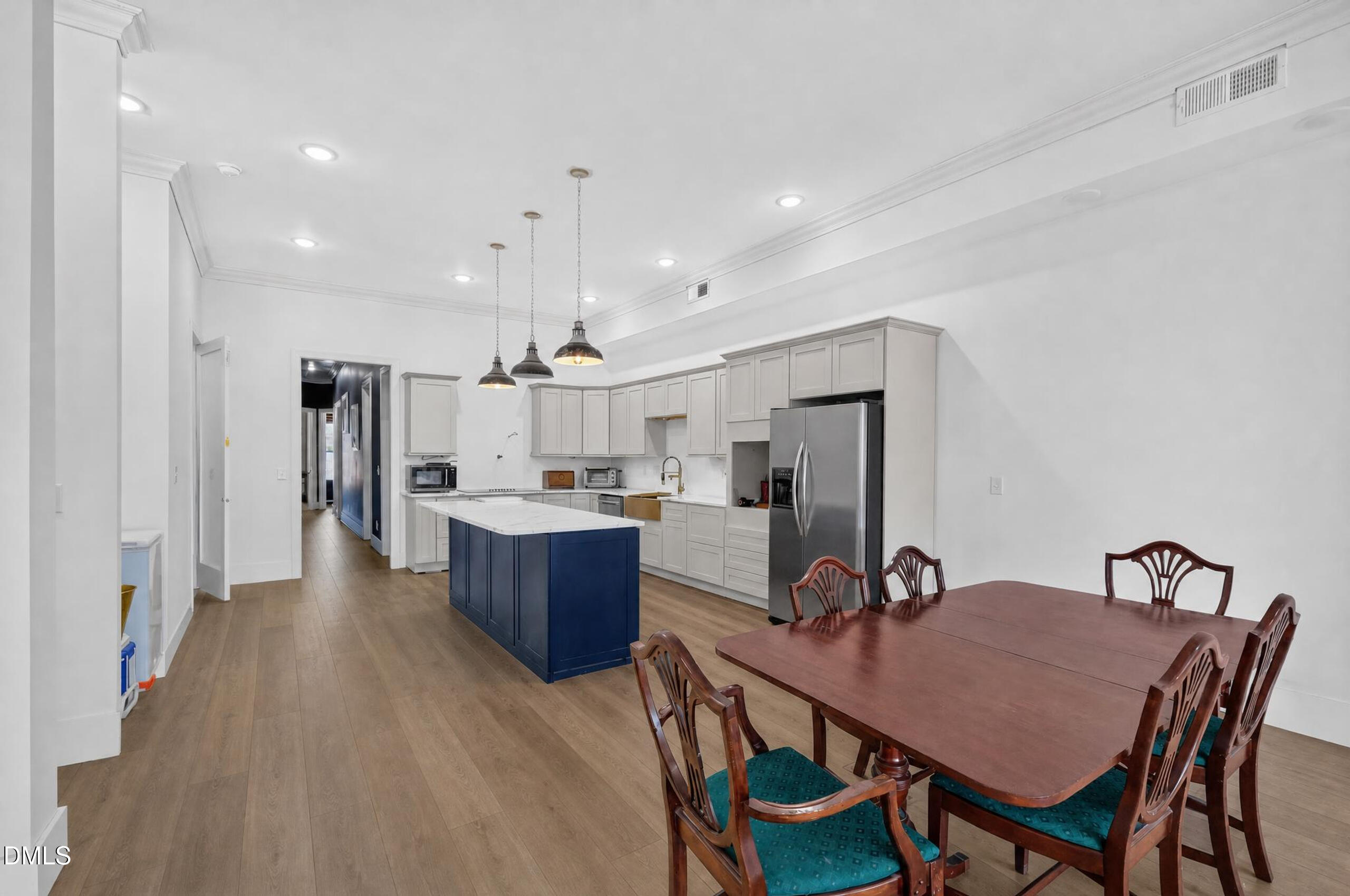 109 S Raiford Street Property Photo 29