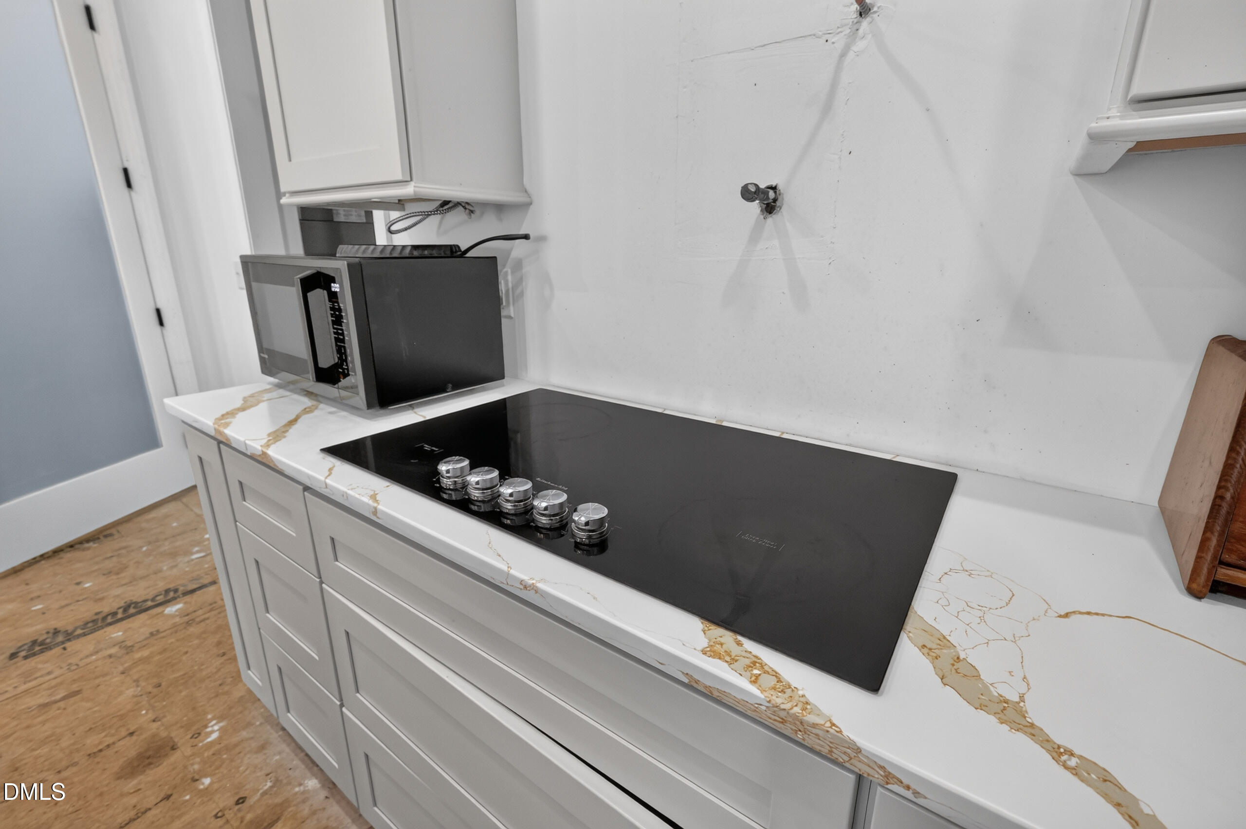 109 S Raiford Street Property Photo 33