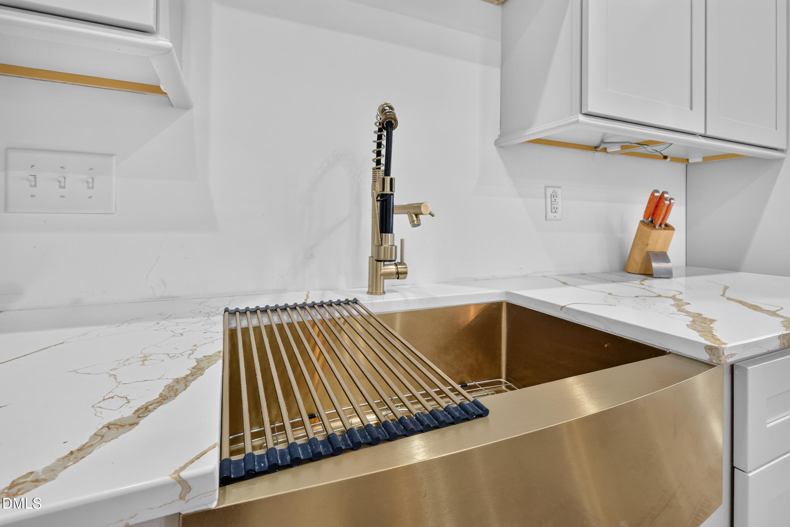 109 S Raiford Street Property Photo 34
