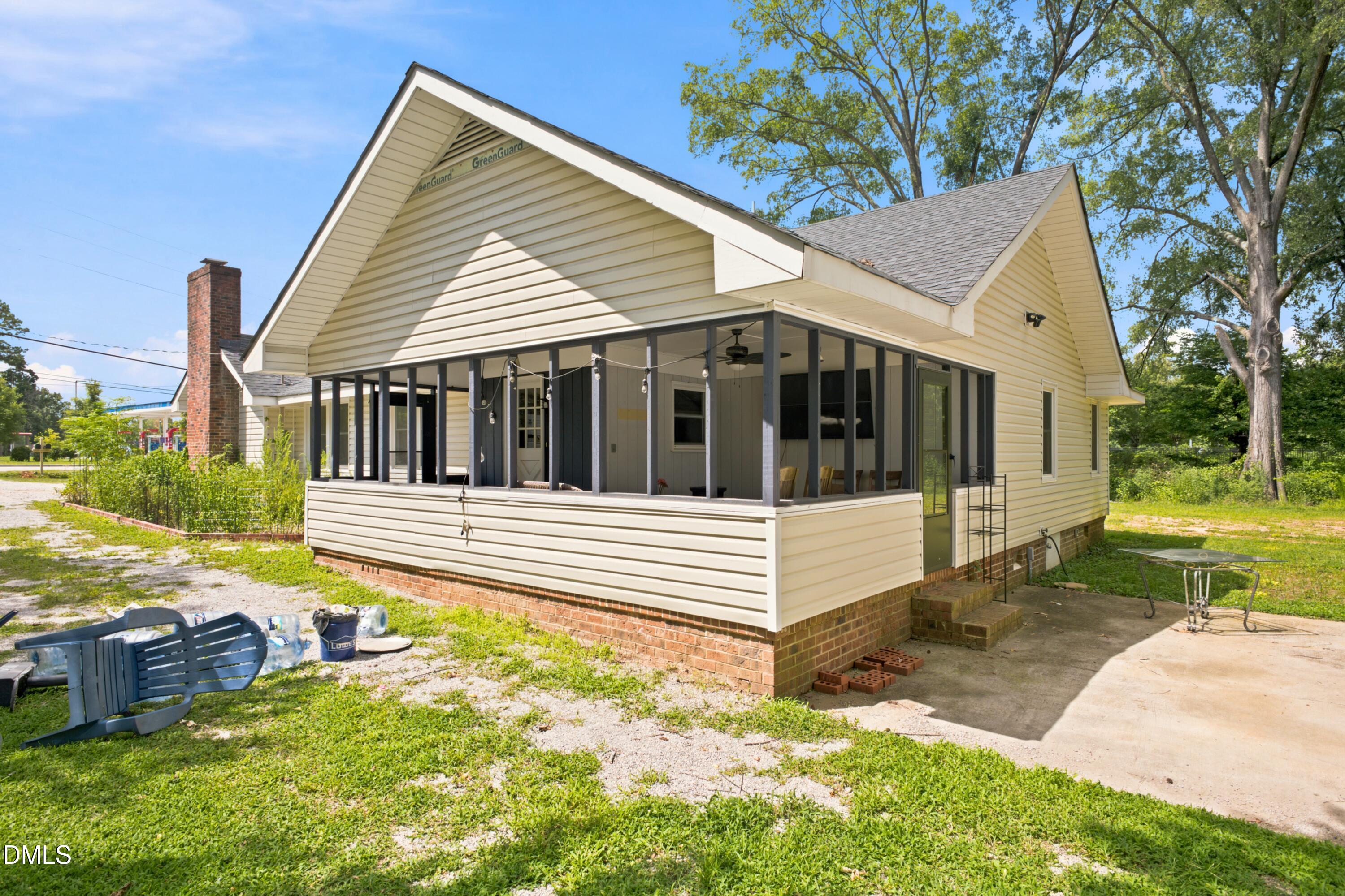 2311 Dixie Forest Road Property Photo 9
