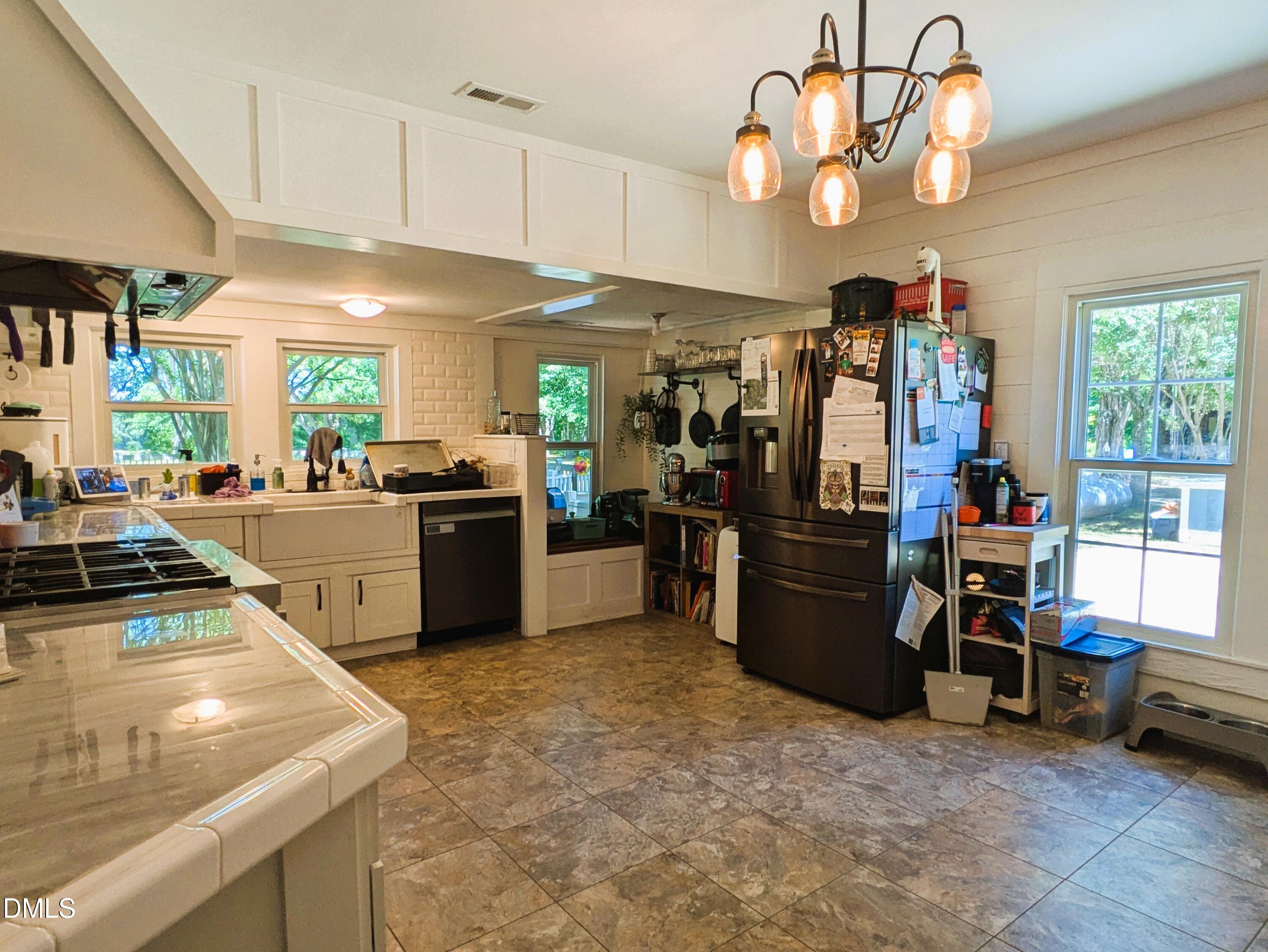1367 Wade Stephenson Road Property Photo 4