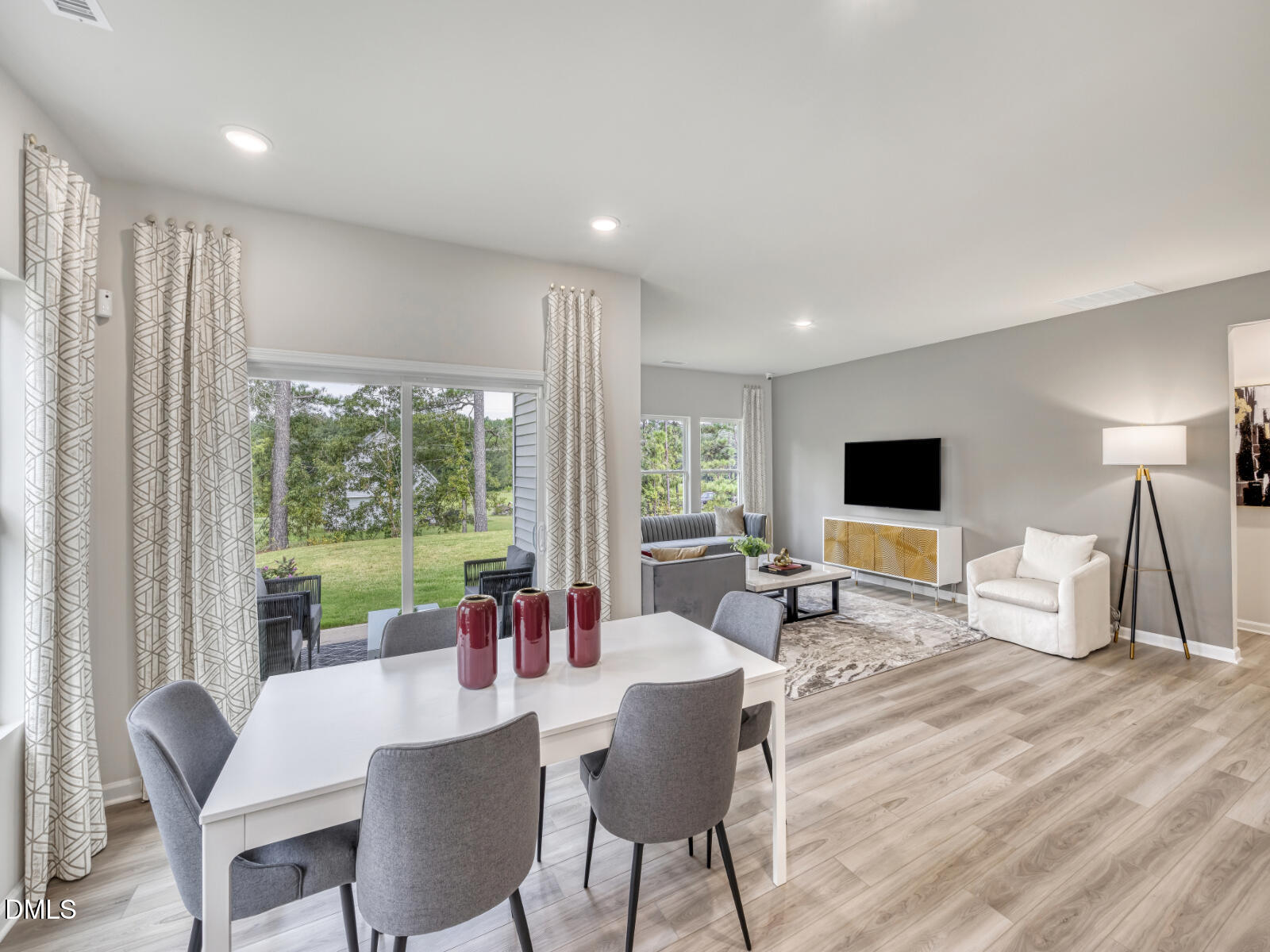 424 Karlov Road Property Photo 10