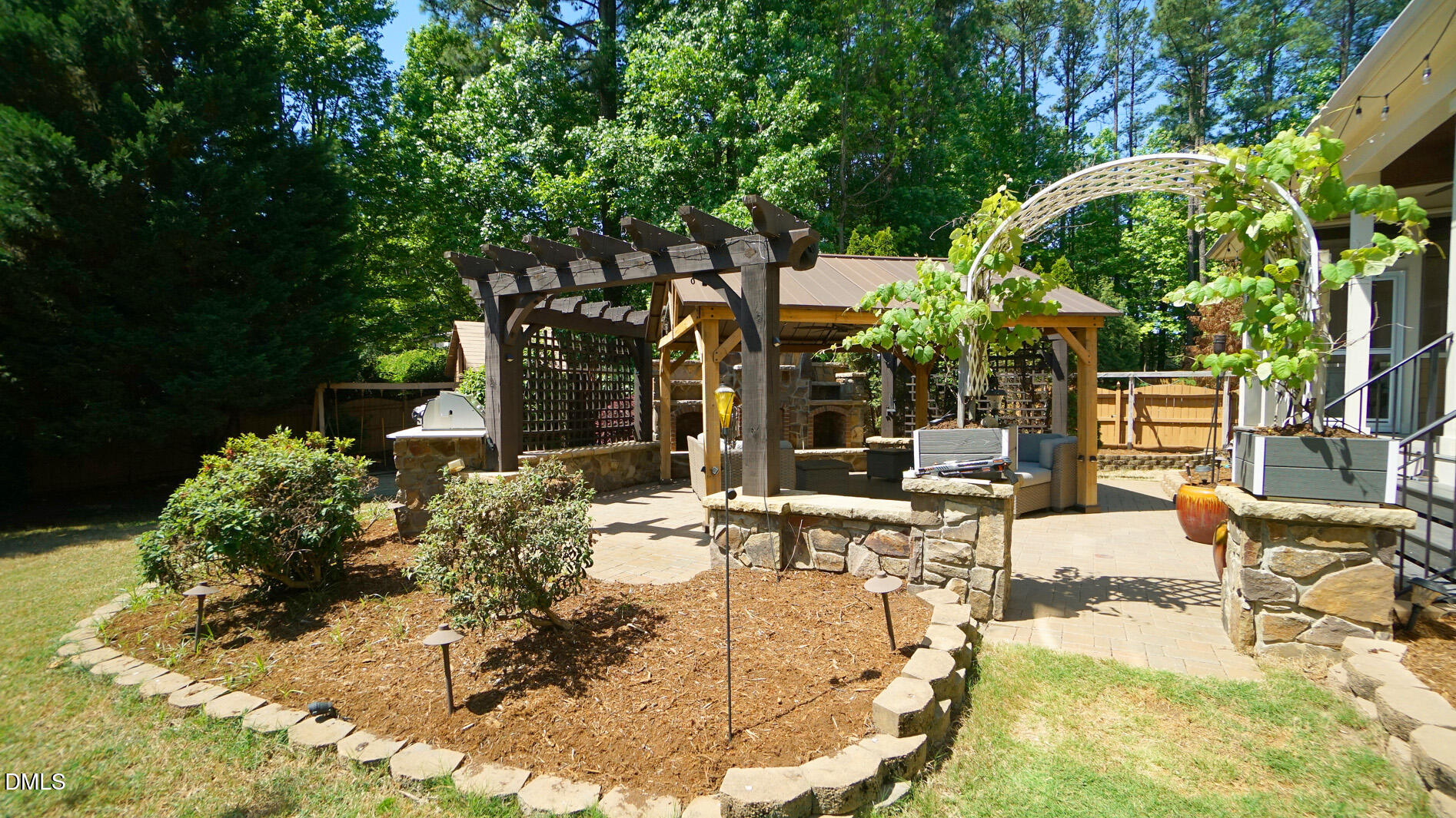 8607 Stonechase Drive Property Photo 16