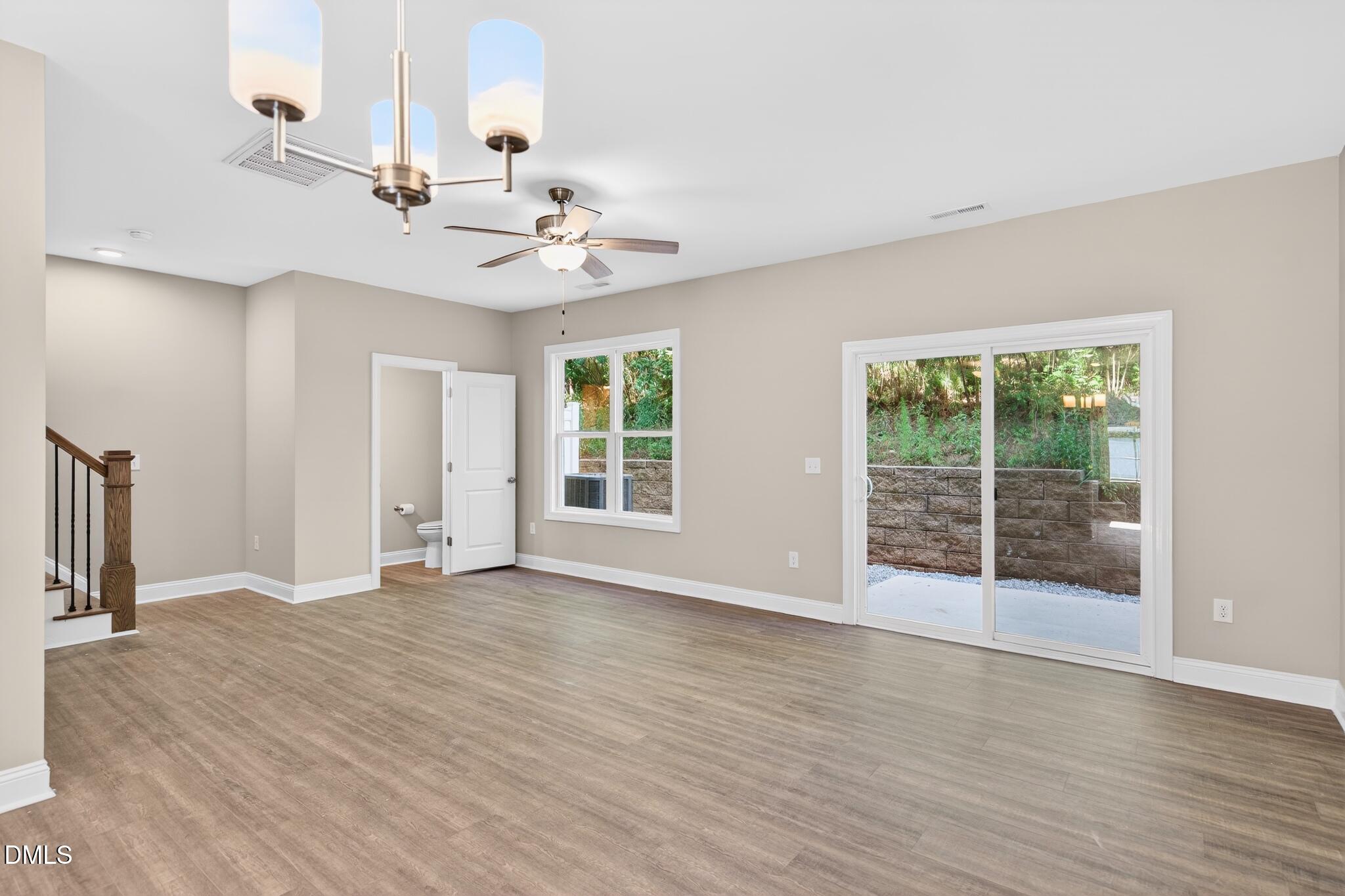 408 Meridian Crossing Property Photo 3
