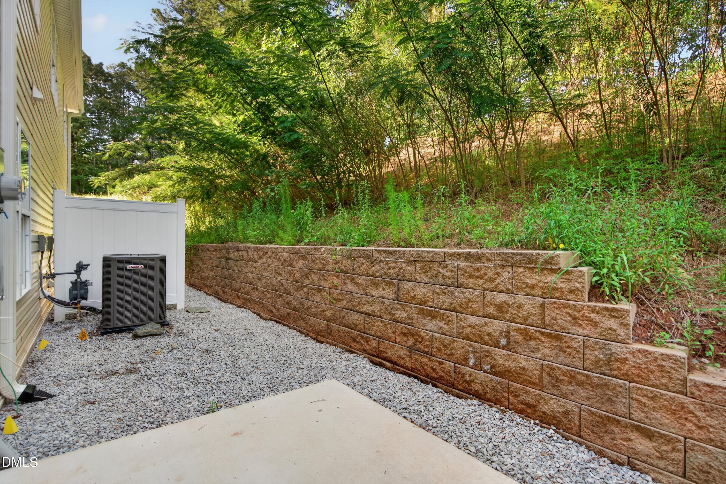 408 Meridian Crossing Property Photo 13