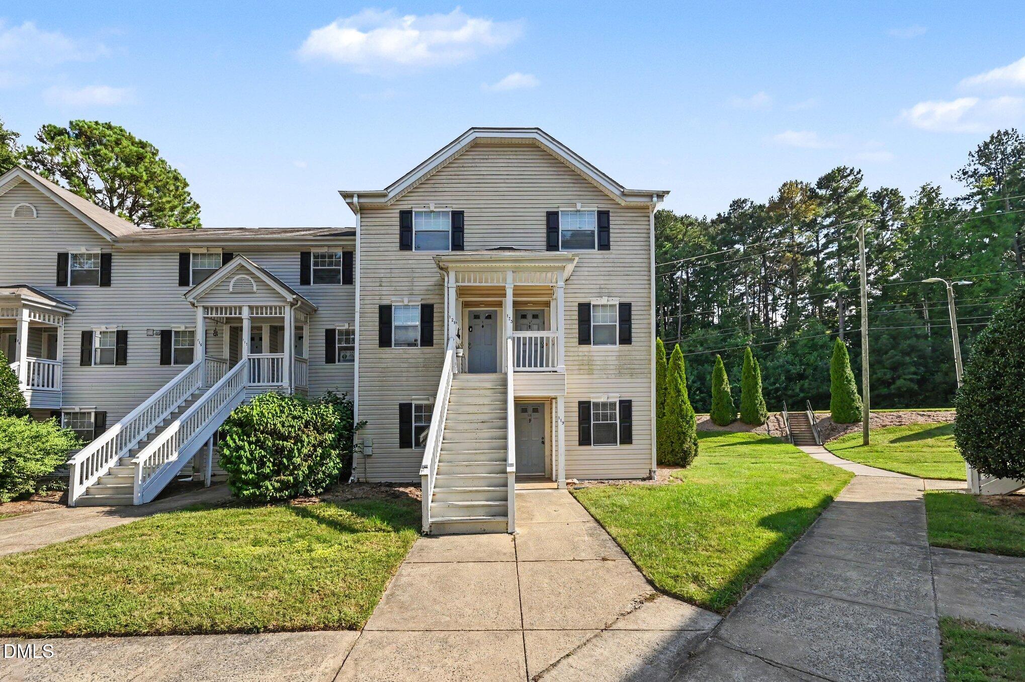 119 Kingsbury Drive Property Photo 1