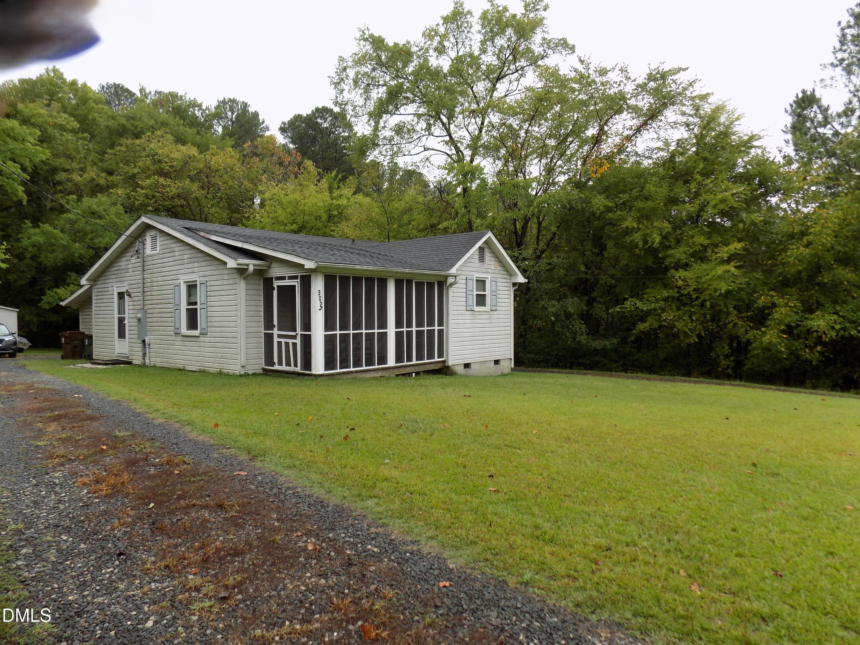 302 N Durham Avenue Property Photo 1
