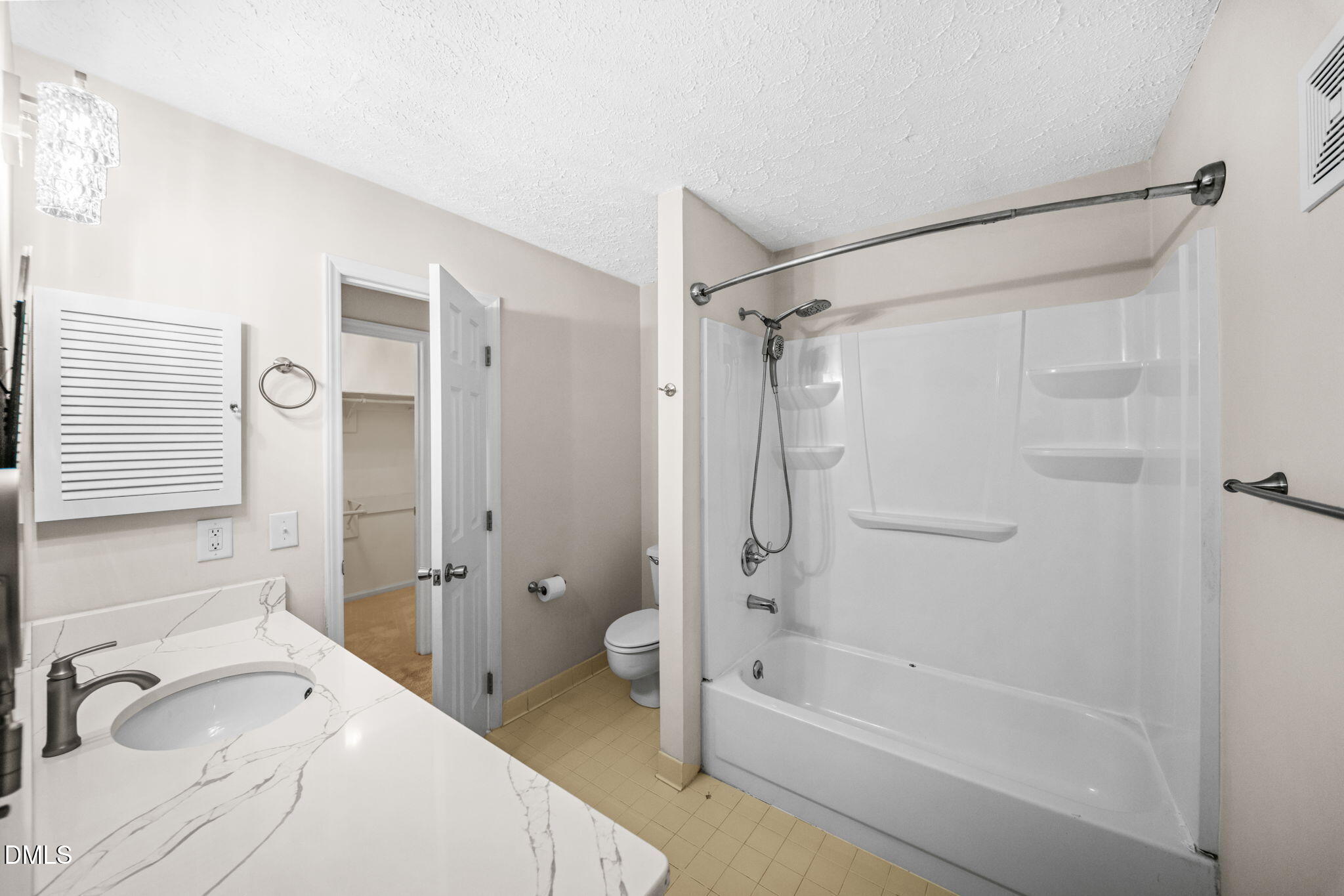 103 Autumn Chase Drive Property Photo 15
