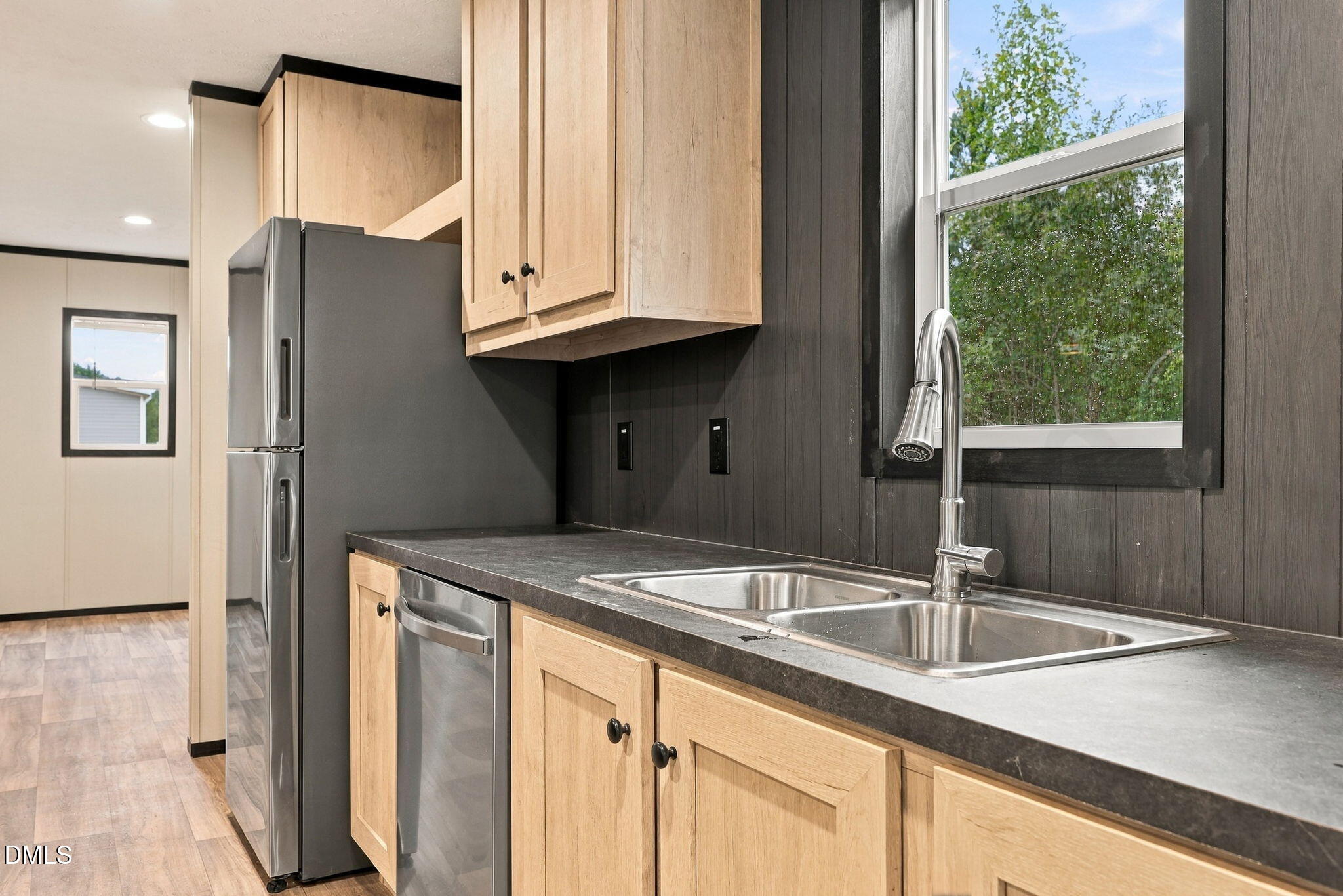 8025 Cornwall Road Property Photo 4