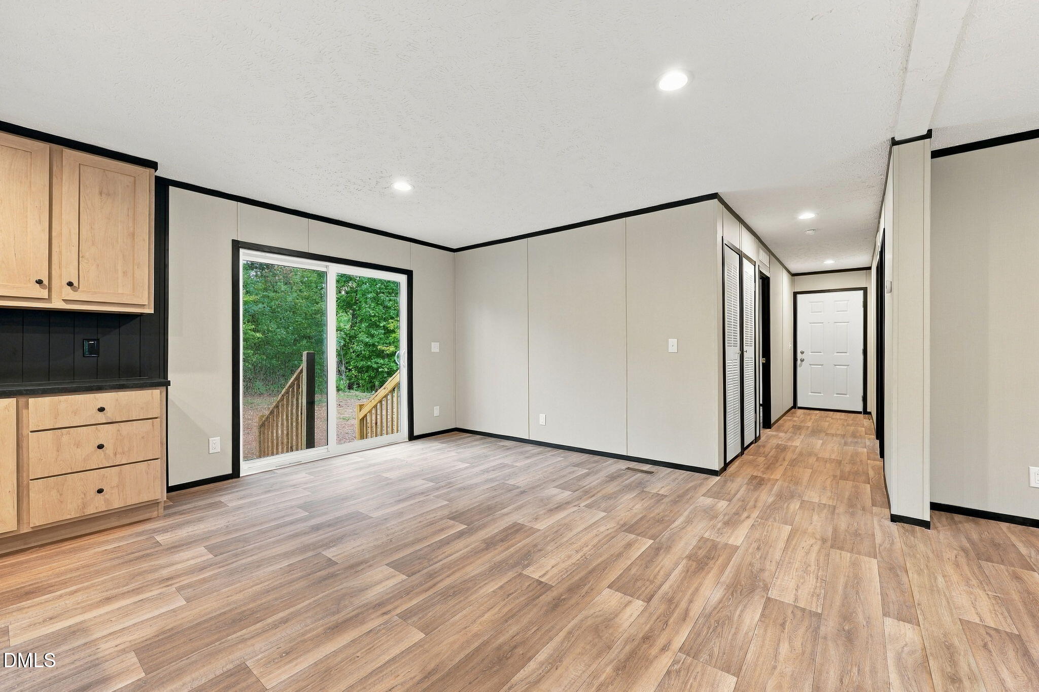 8025 Cornwall Road Property Photo 7