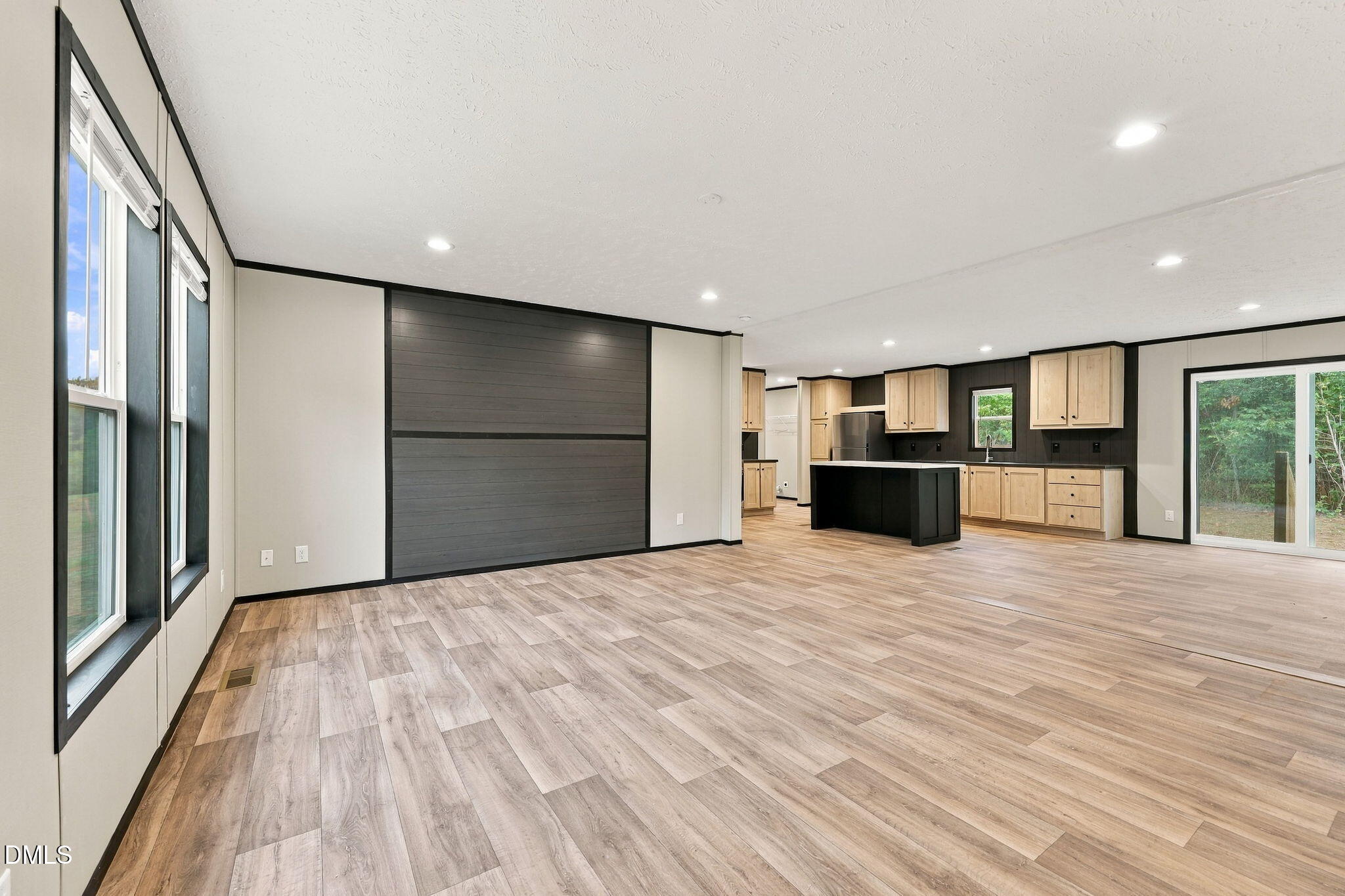 8025 Cornwall Road Property Photo 11
