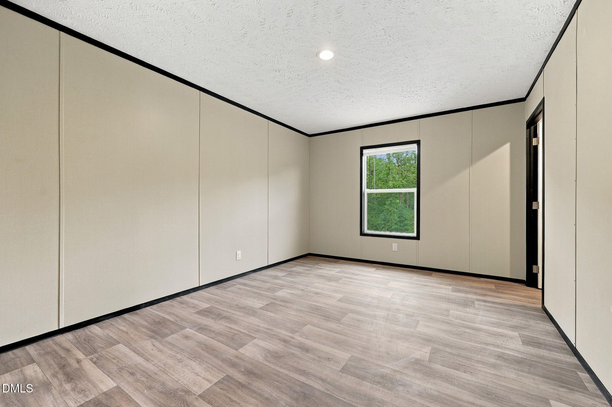 8025 Cornwall Road Property Photo 24