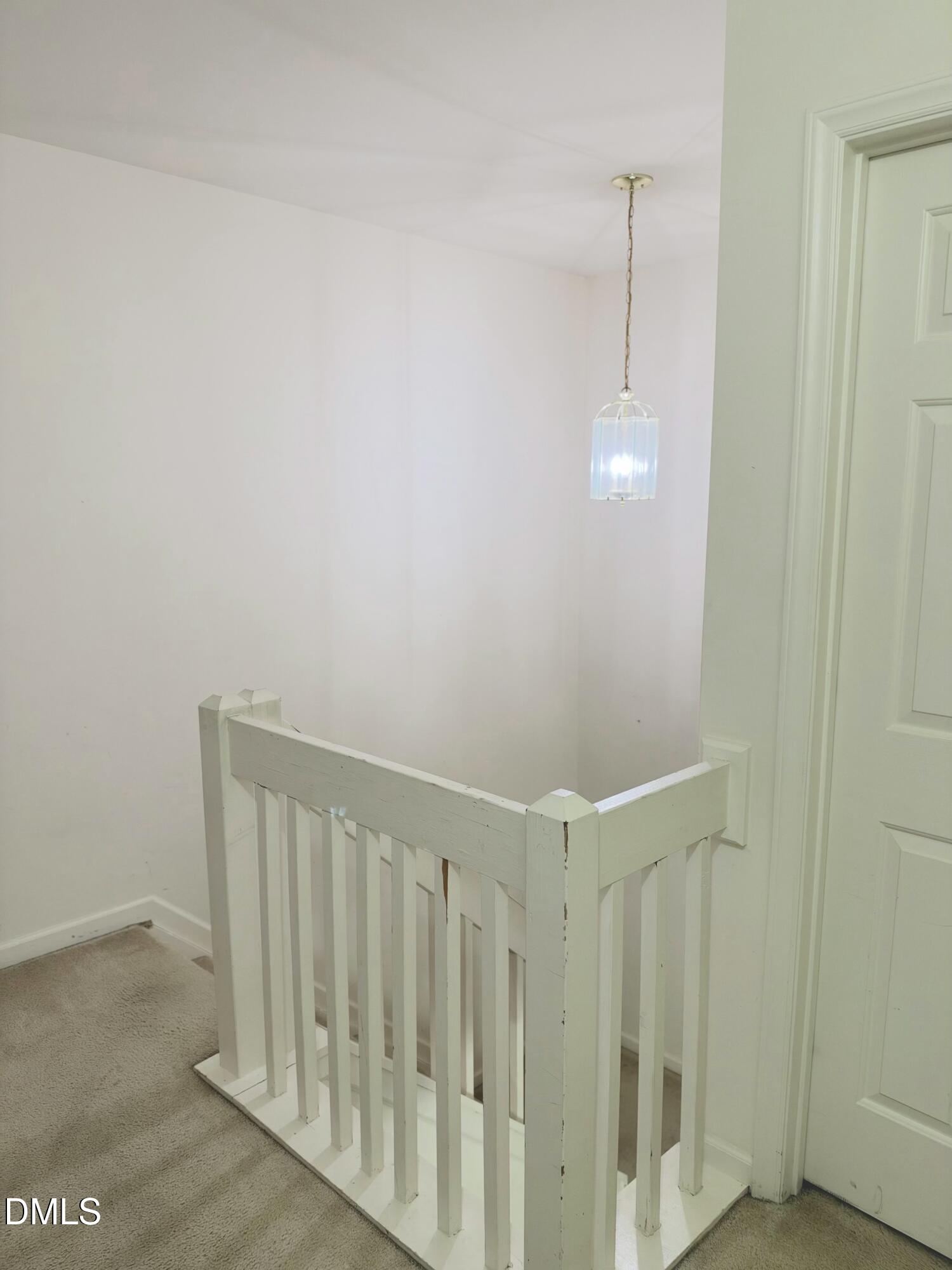 807 Creek Crossing Trail Property Photo 8
