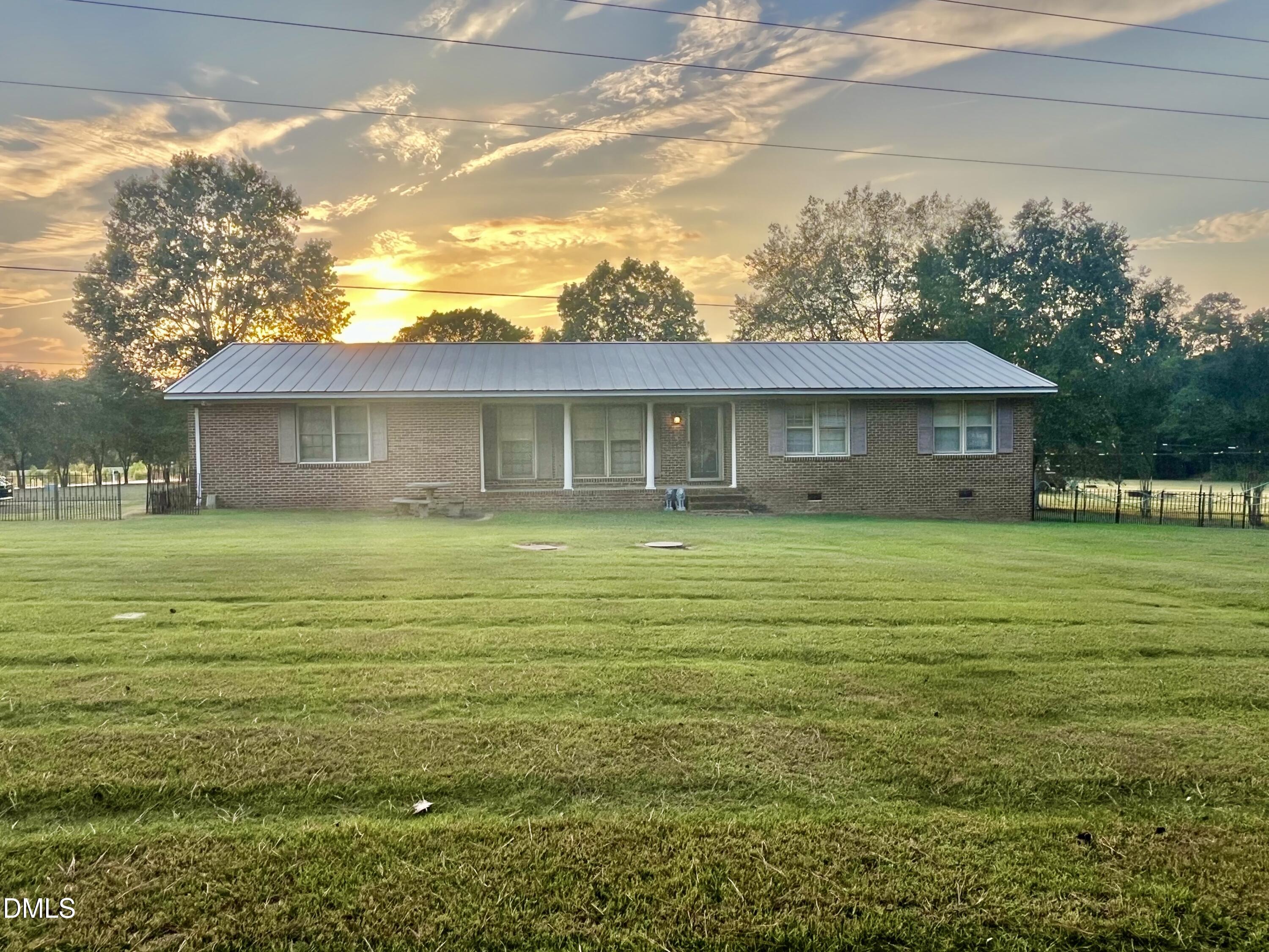 4035 Doyle Road Property Photo 1