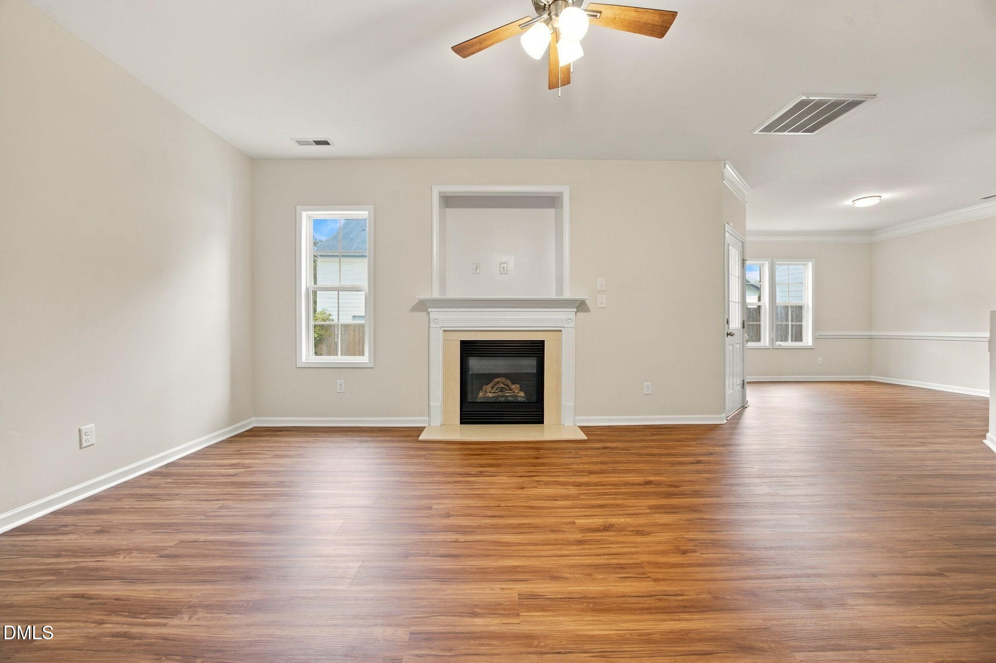 1602 Flowering Peach Trail Property Photo 9