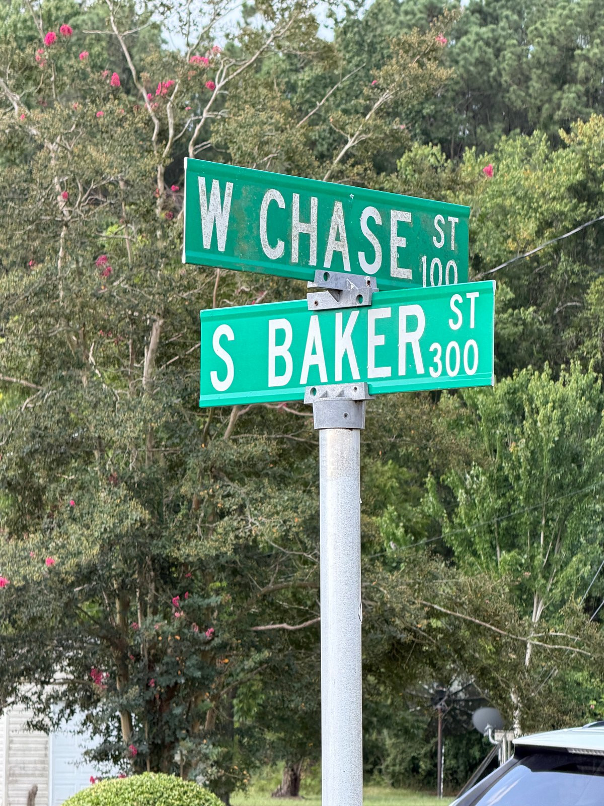 237 Baker Street Property Photo 5