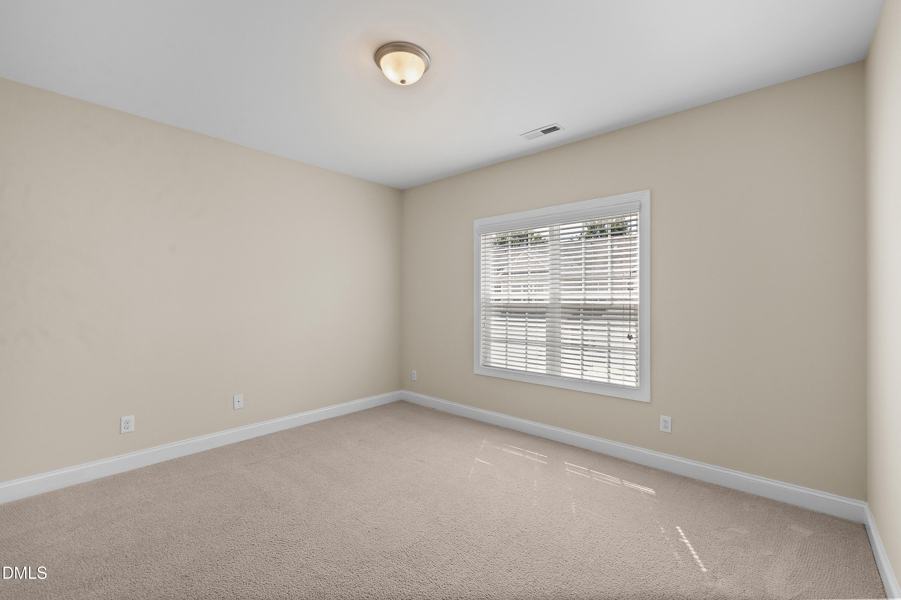 1104 Palace Garden Way Property Photo 9