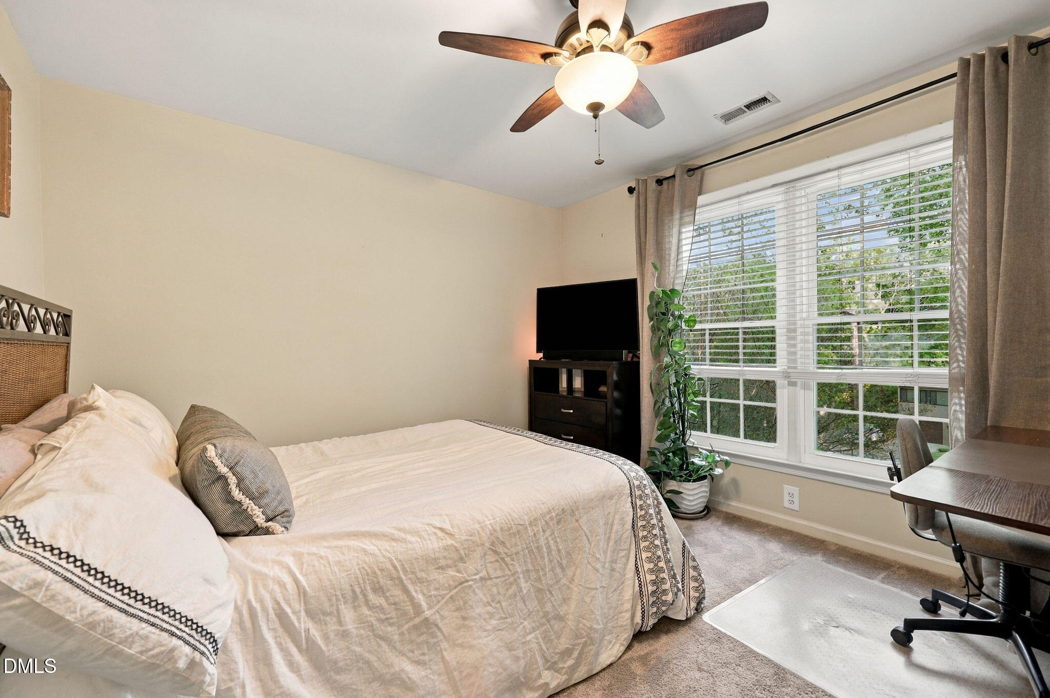 6305 Lakeway Drive Property Photo 30