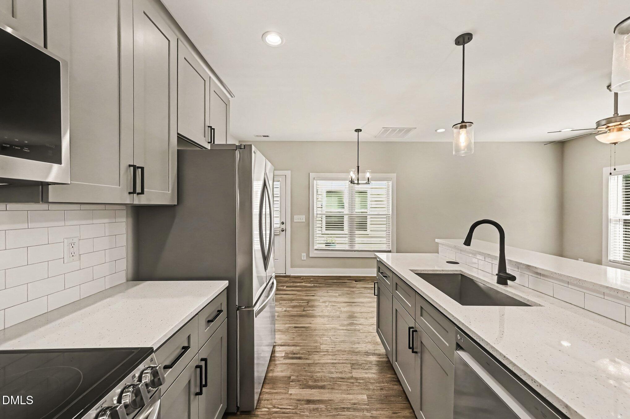 1107 Simmons Street Property Photo 9