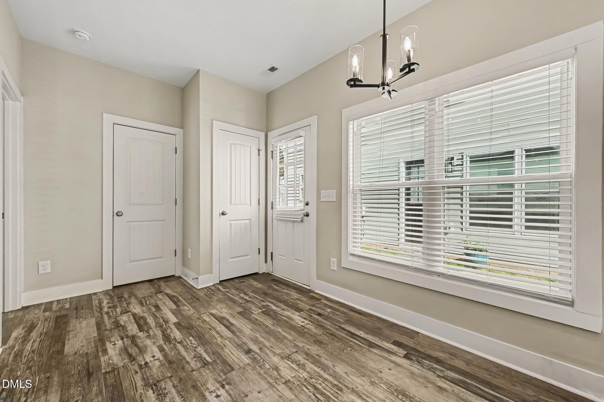 1107 Simmons Street Property Photo 11
