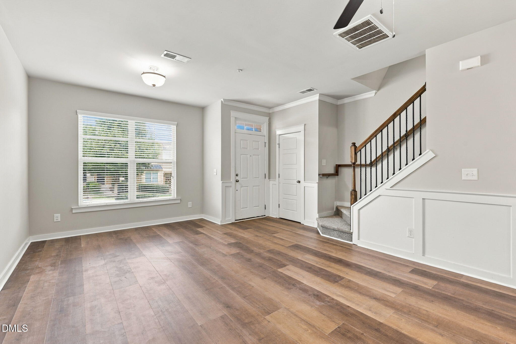 6253 Pesta Court Property Photo 4