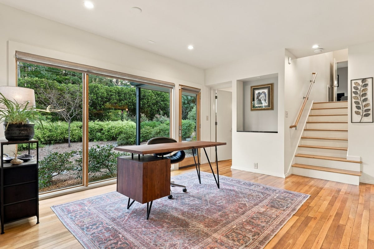 3007 Surrey Road Property Photo 6