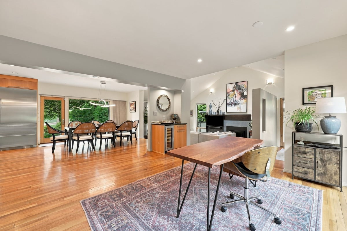 3007 Surrey Road Property Photo 15