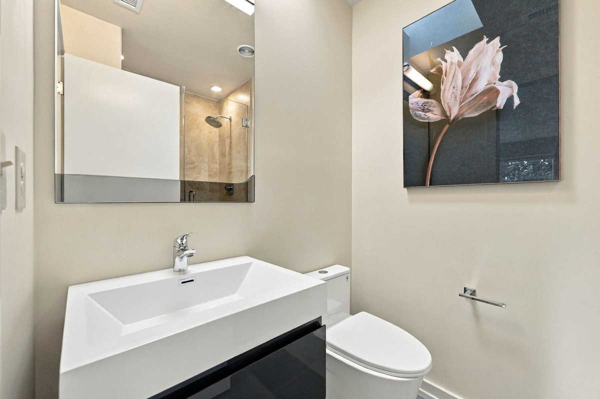 3007 Surrey Road Property Photo 33